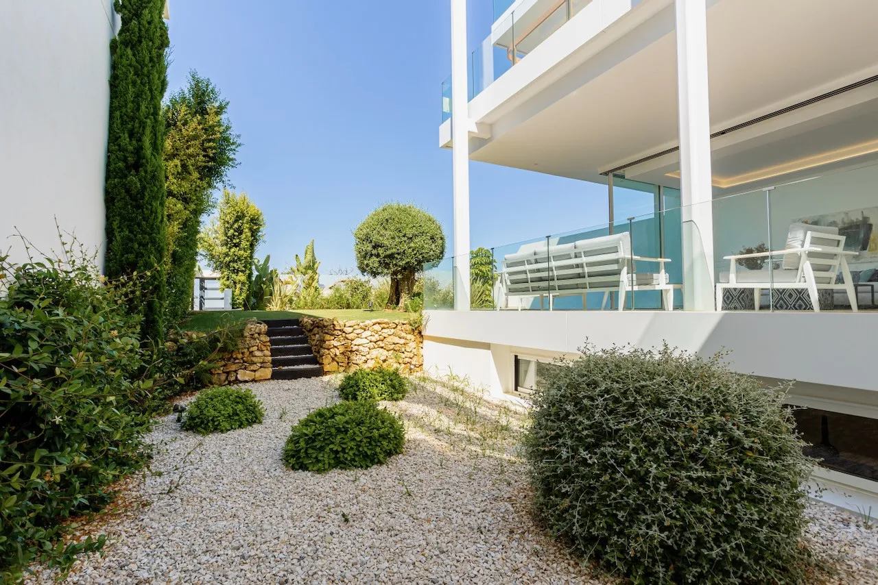 For sale Valdeolletas villa with 4 bedrooms