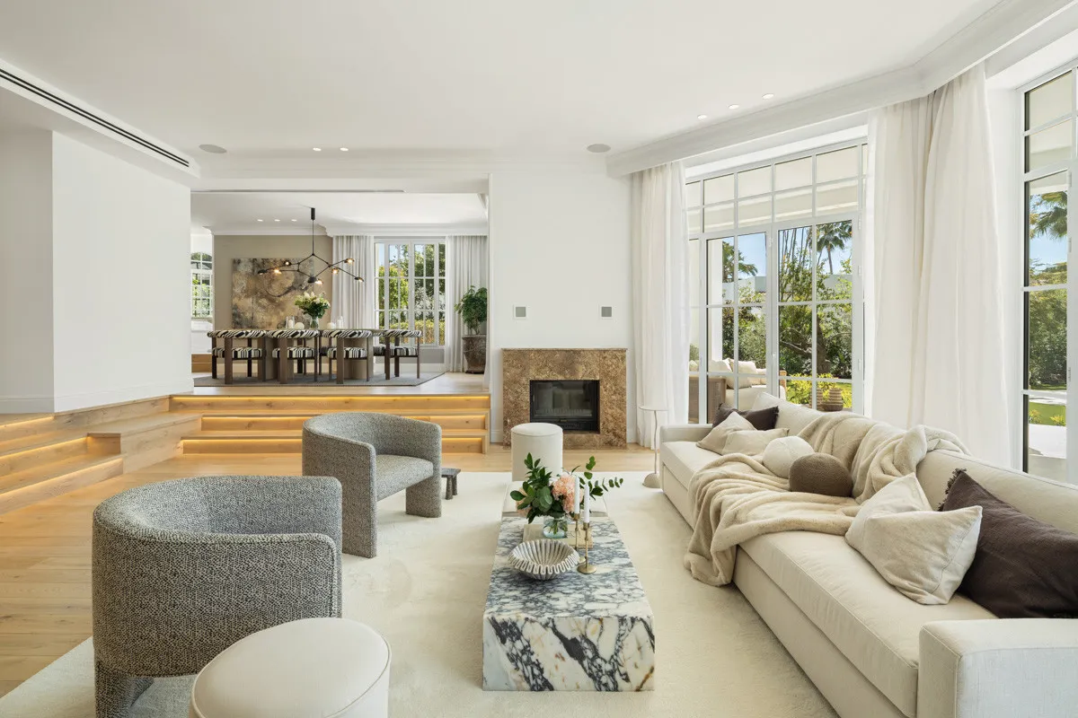 5 bedrooms Nueva Andalucia villa for sale