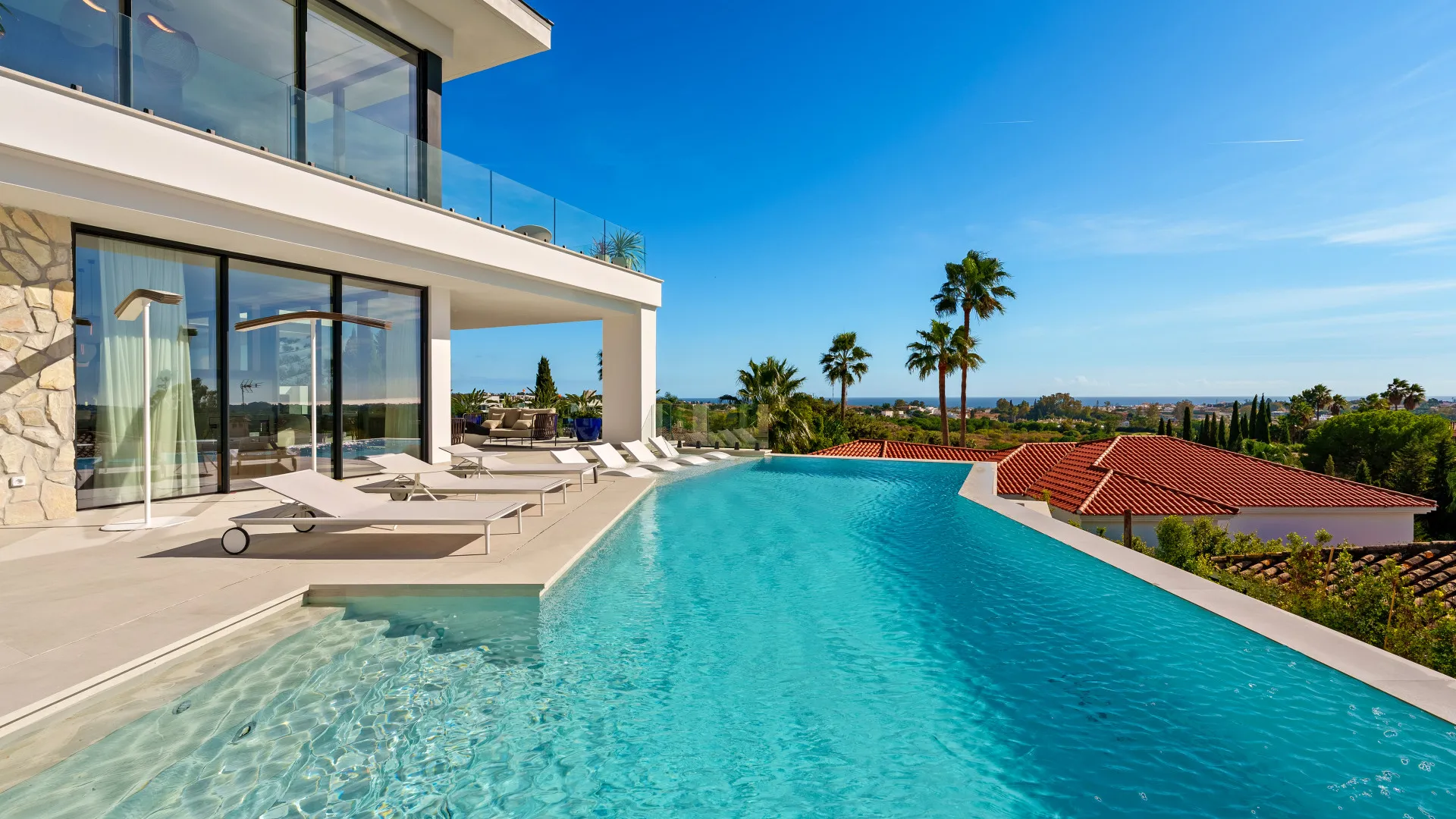 5 bedrooms villa for sale in La Quinta