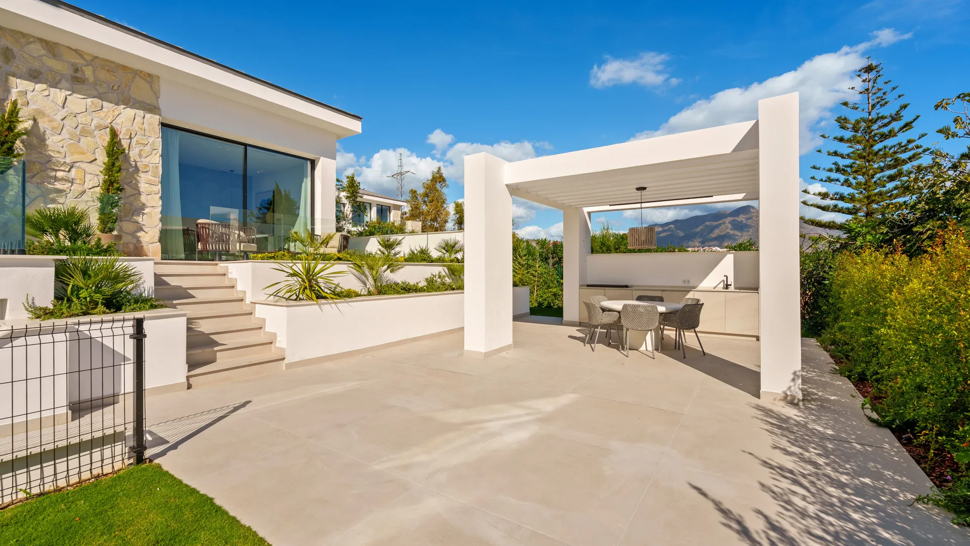 5 bedrooms villa for sale in La Quinta