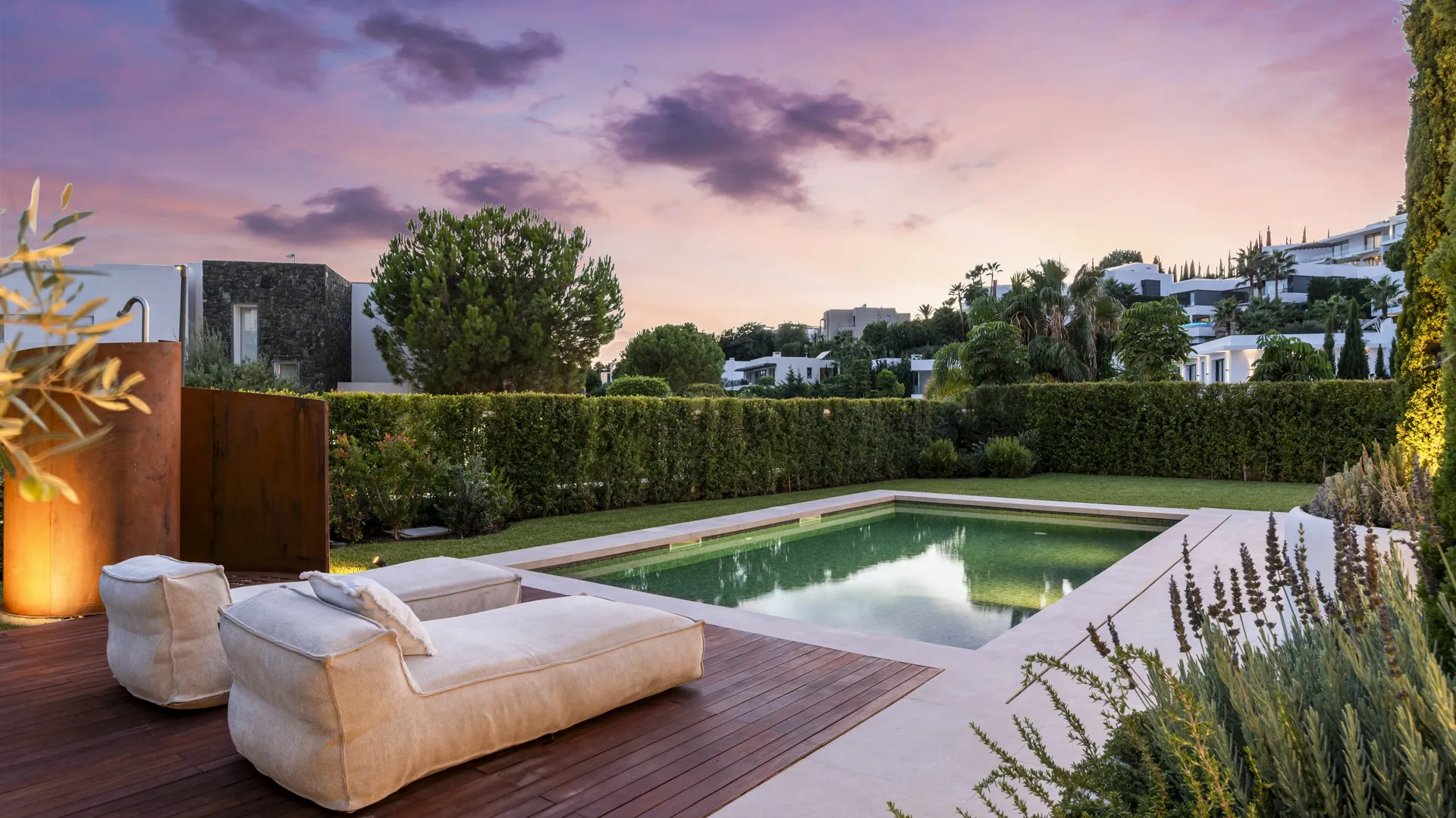 For sale La Alqueria villa with 4 bedrooms