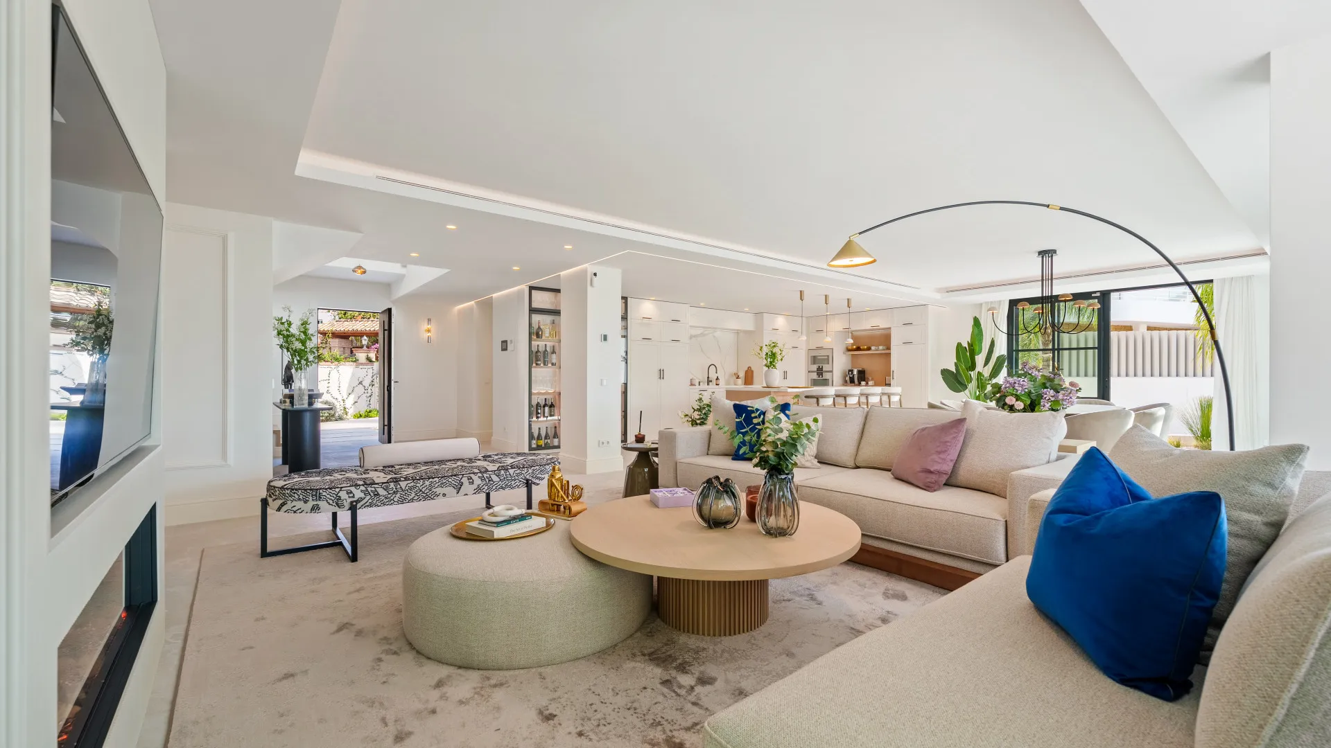 5 bedrooms villa in La Quinta for sale