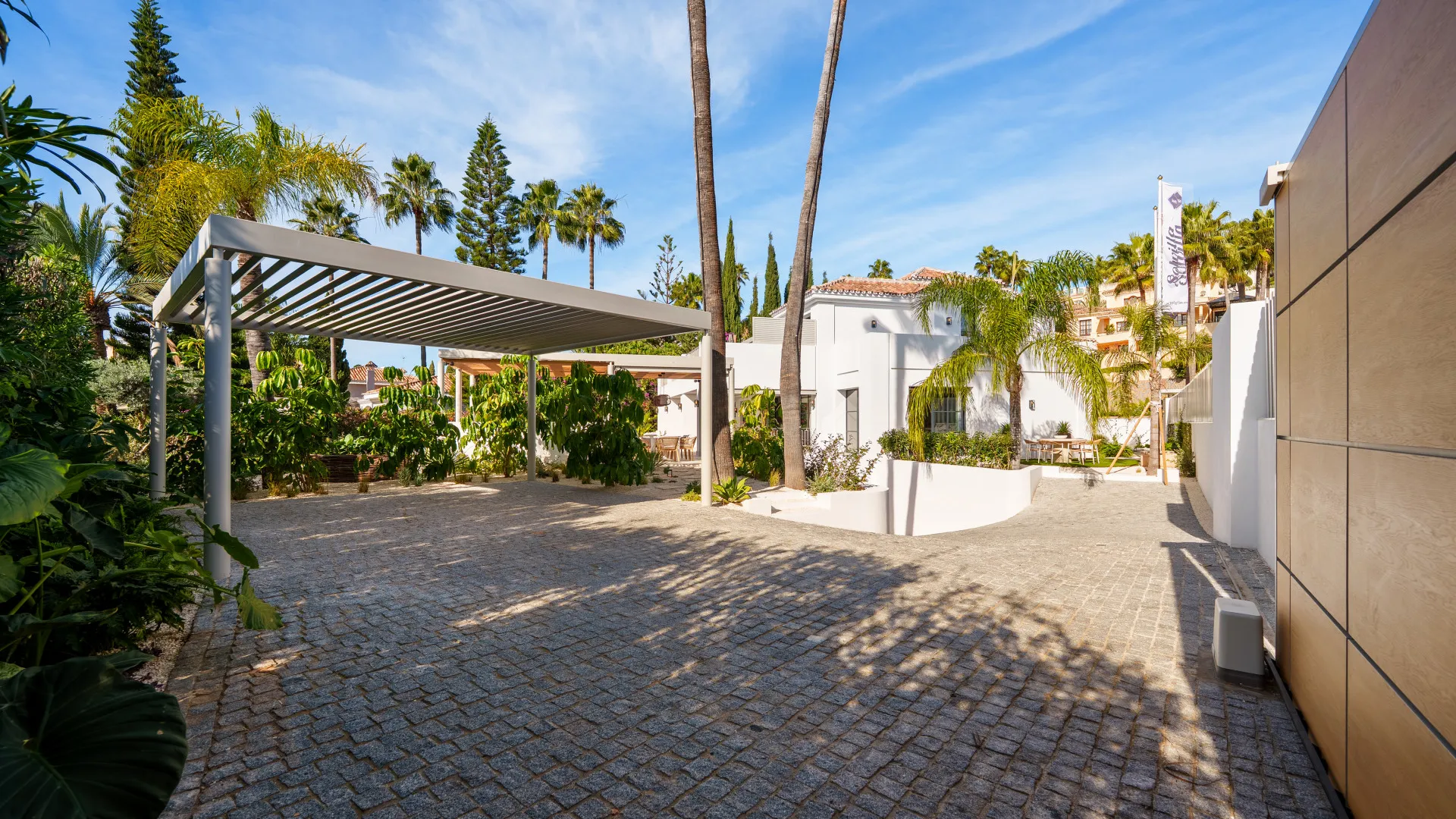 5 bedrooms villa in La Quinta for sale