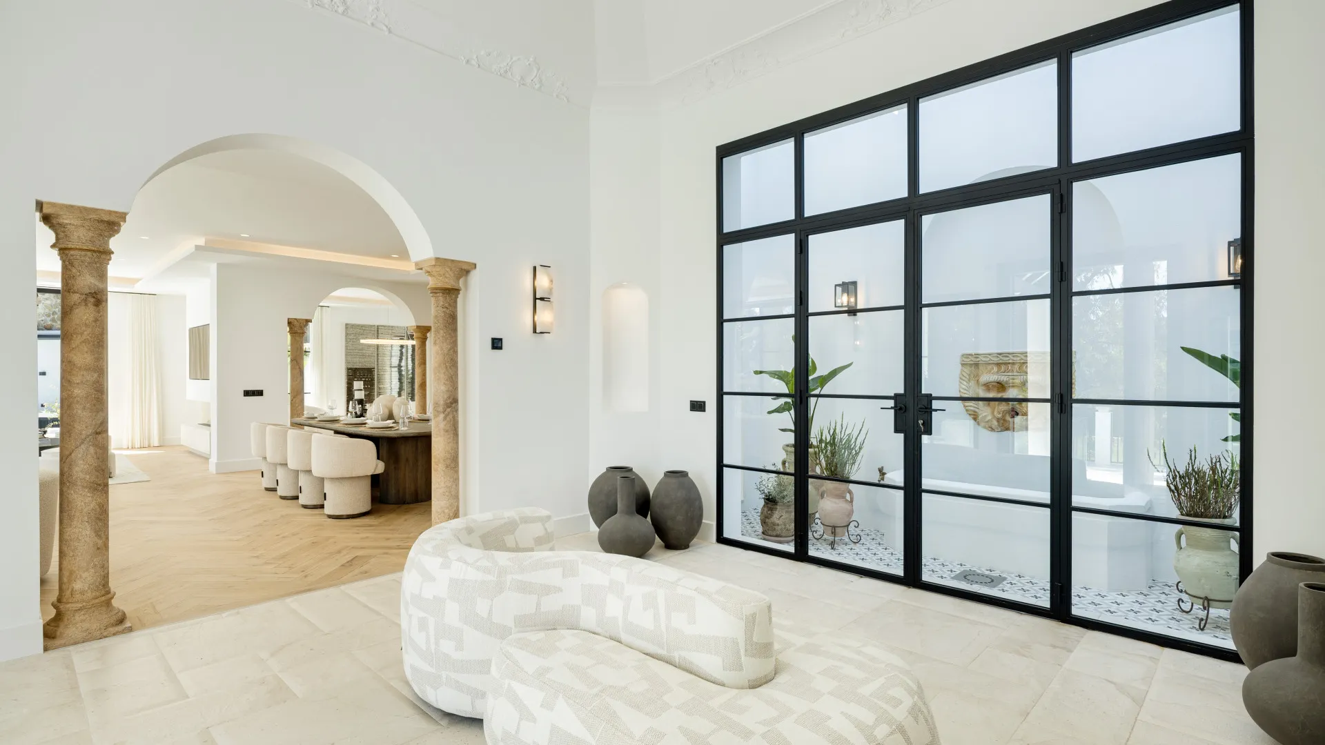 Villa de 5 dormitorios a la venta en El Herrojo