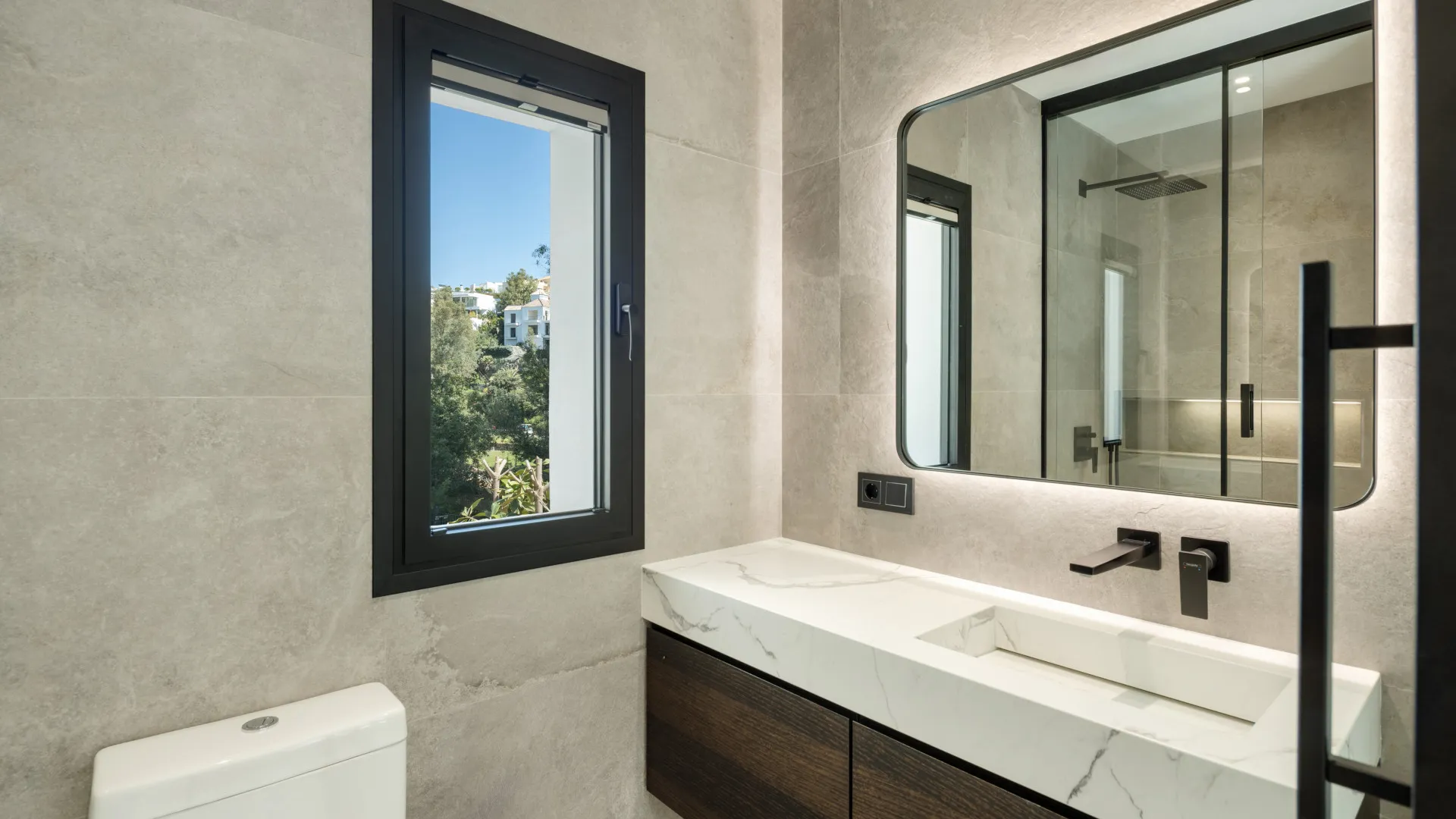 Villa de 5 dormitorios a la venta en El Herrojo