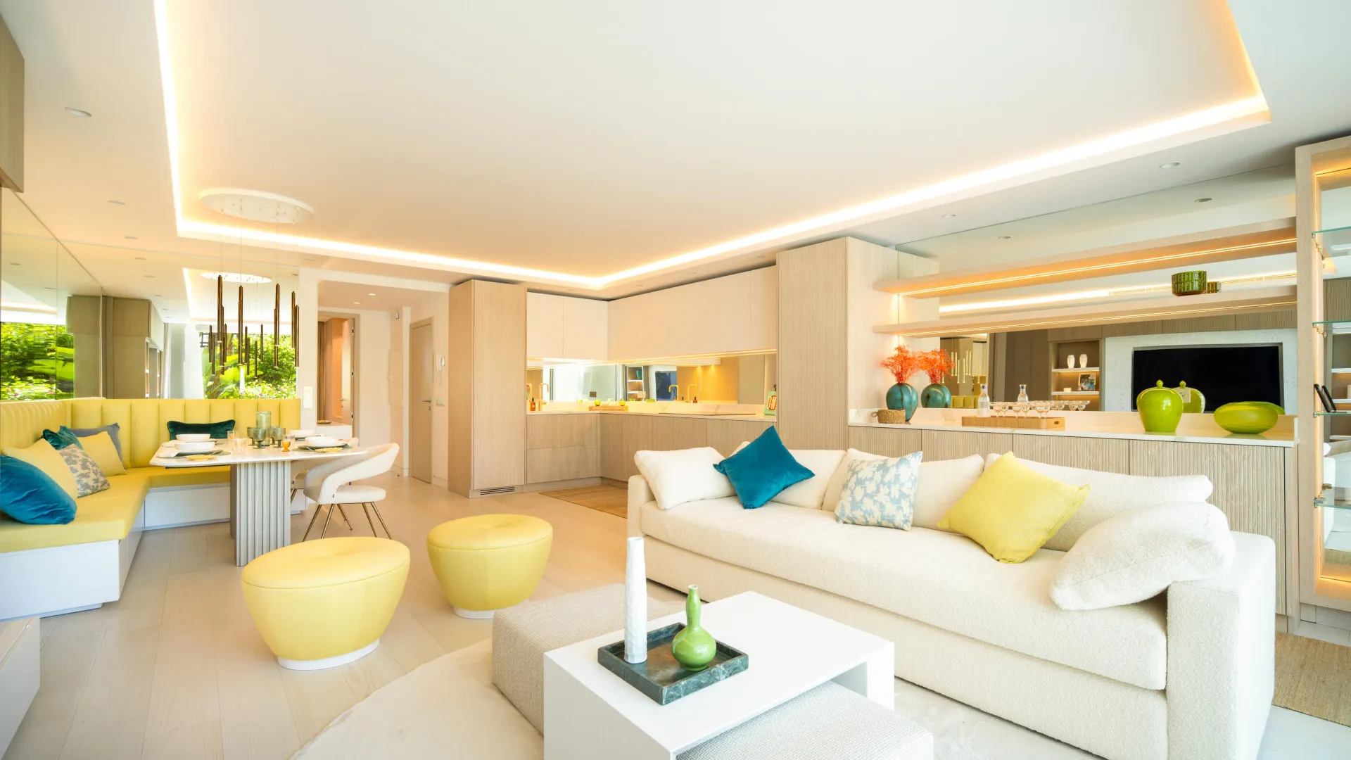 Buy apartment in Marina Puente Romano with 3 bedrooms