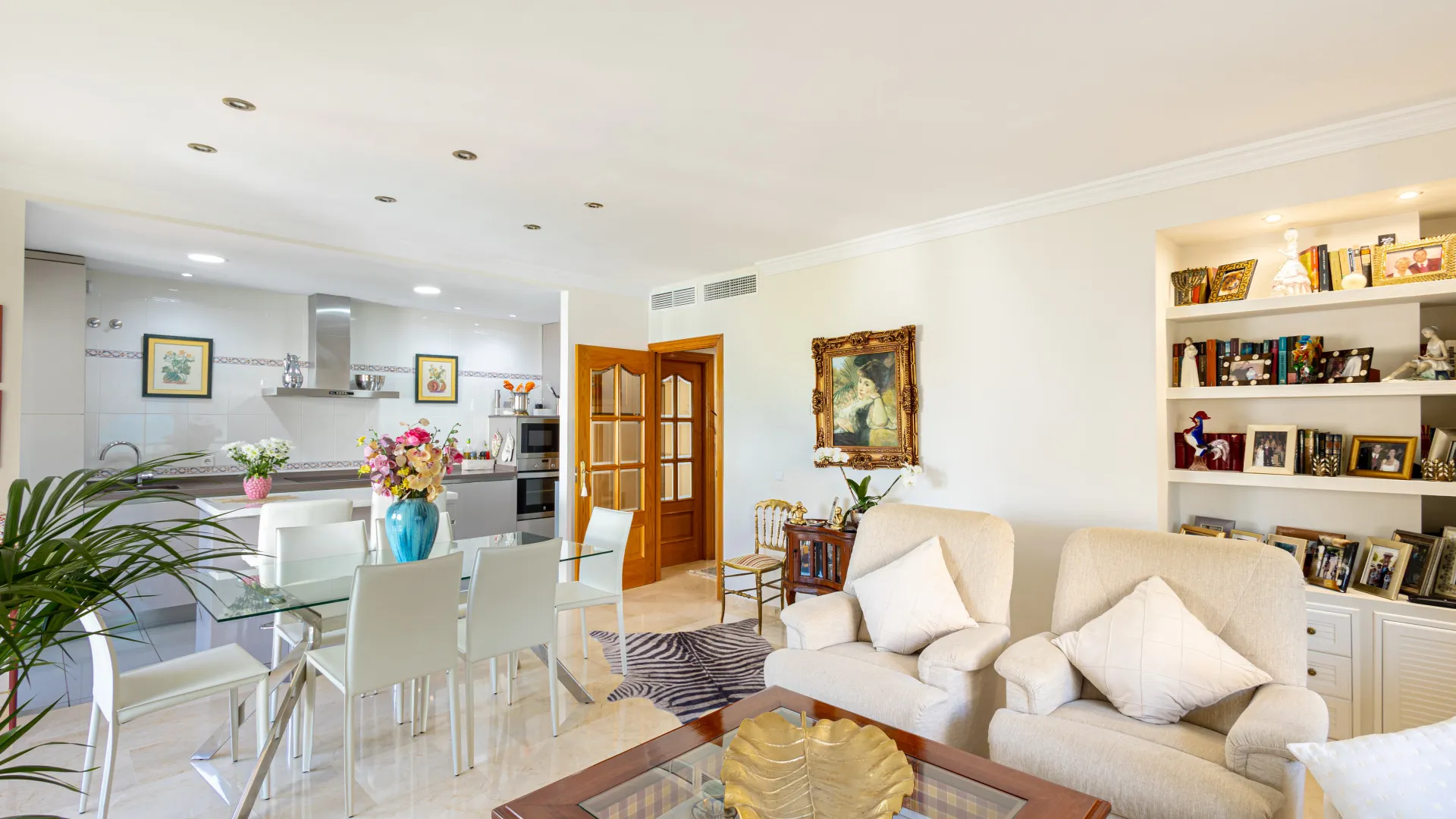 For sale 3 bedrooms duplex penthouse in Marbella Centro