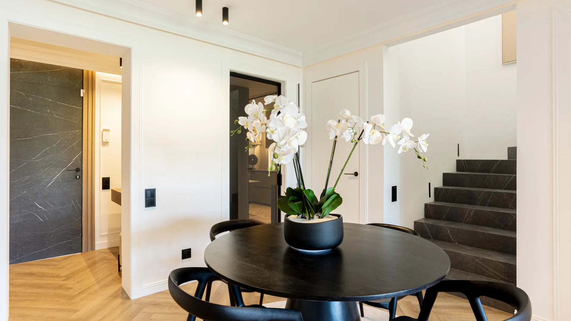 3 bedrooms semi detached house for sale in Benahavis