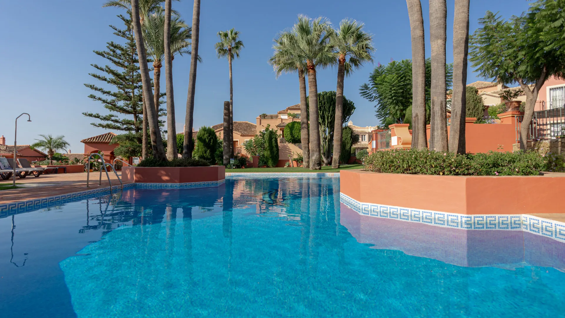 3 bedrooms semi detached house for sale in Benahavis