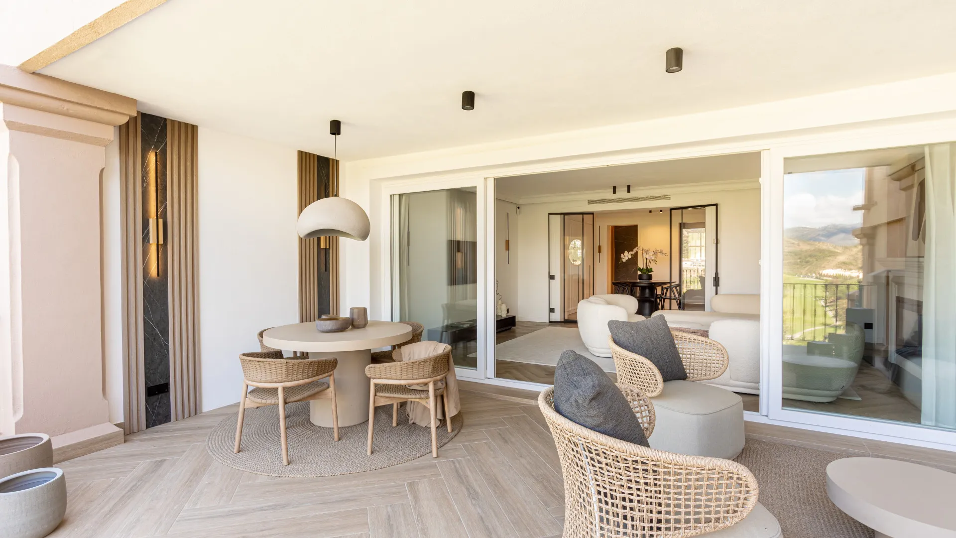 3 bedrooms semi detached house for sale in Benahavis