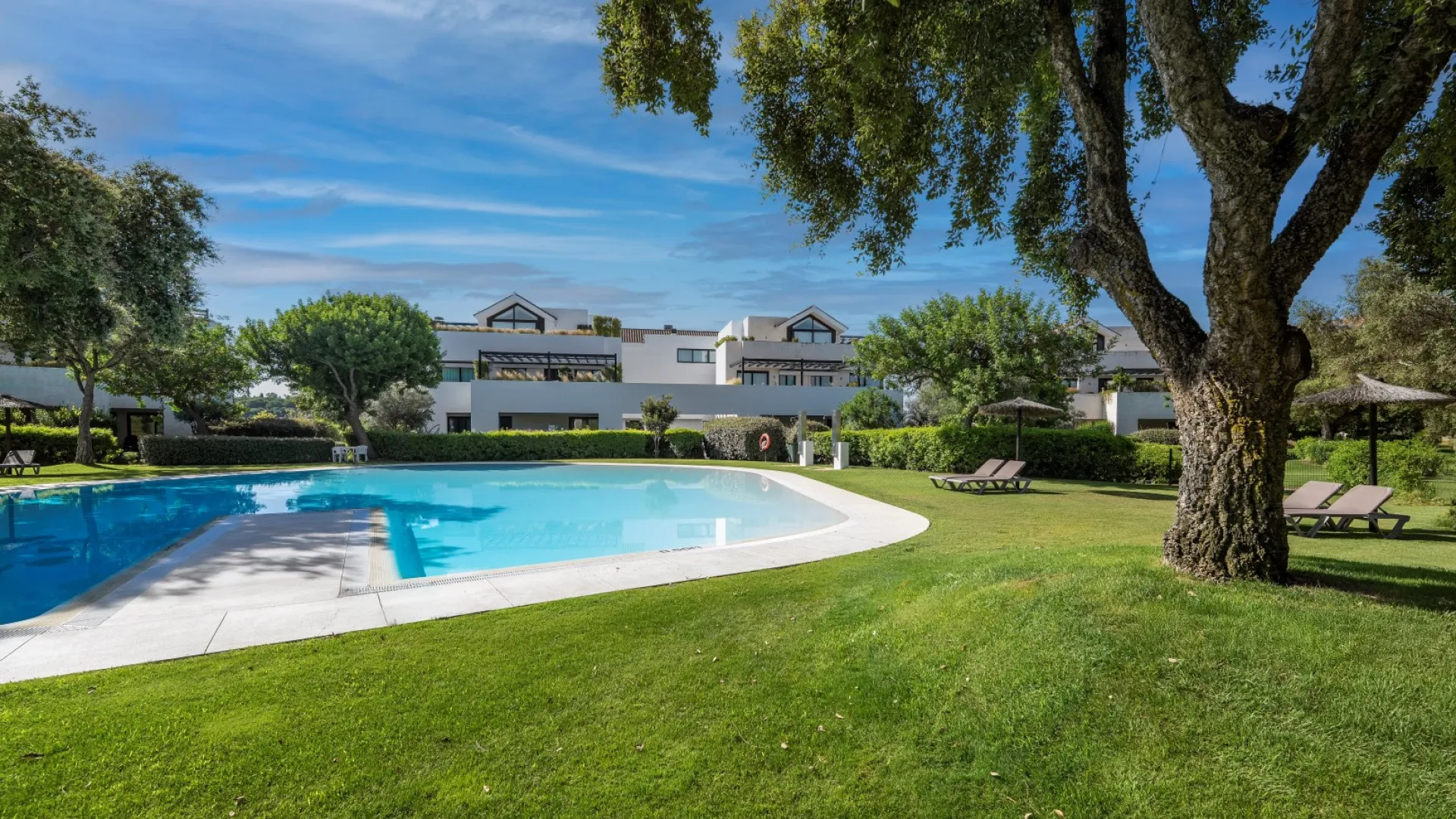 Se vende villa pareada en Hacienda de Valderrama