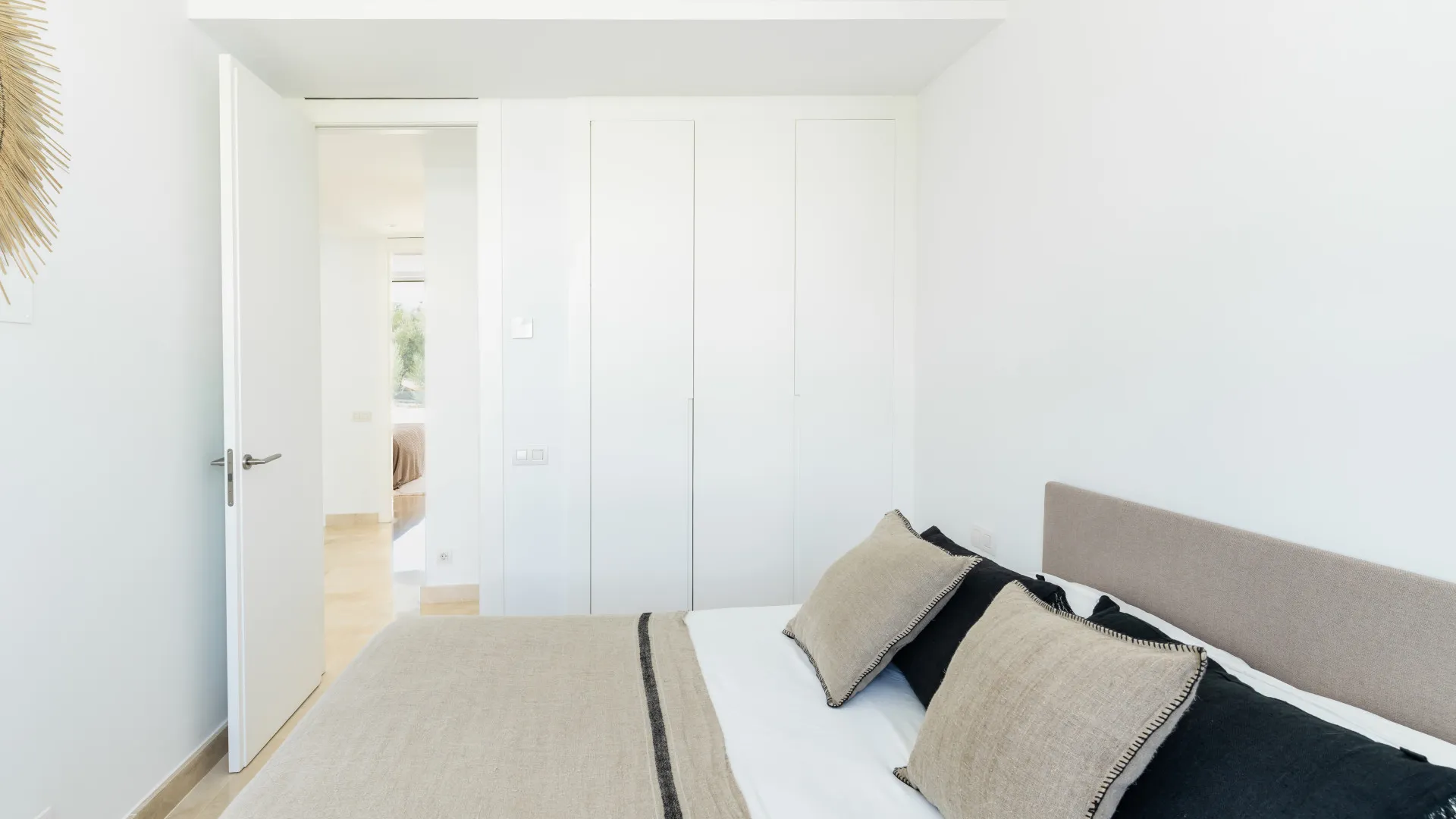 Comprar villa pareada de 4 dormitorios en La Finca de Marbella