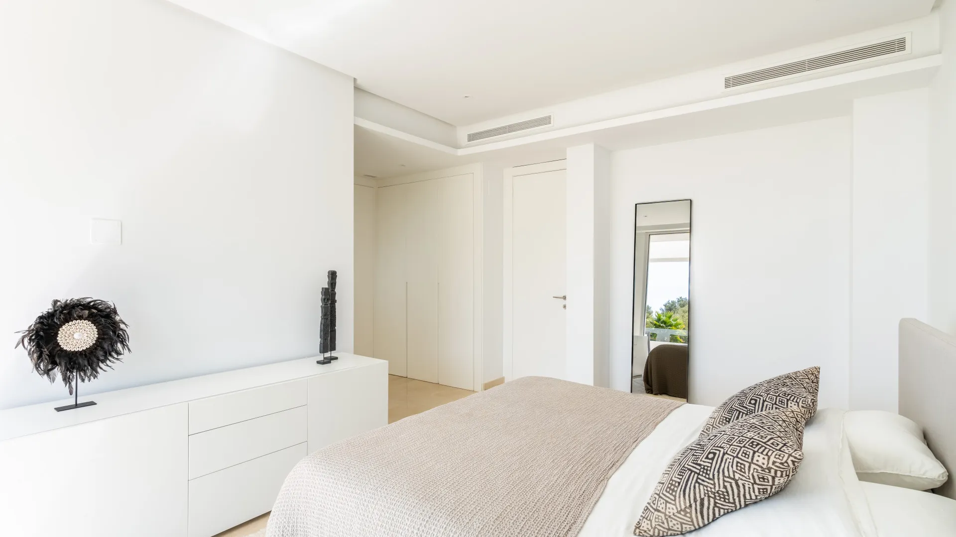 Comprar villa pareada de 4 dormitorios en La Finca de Marbella