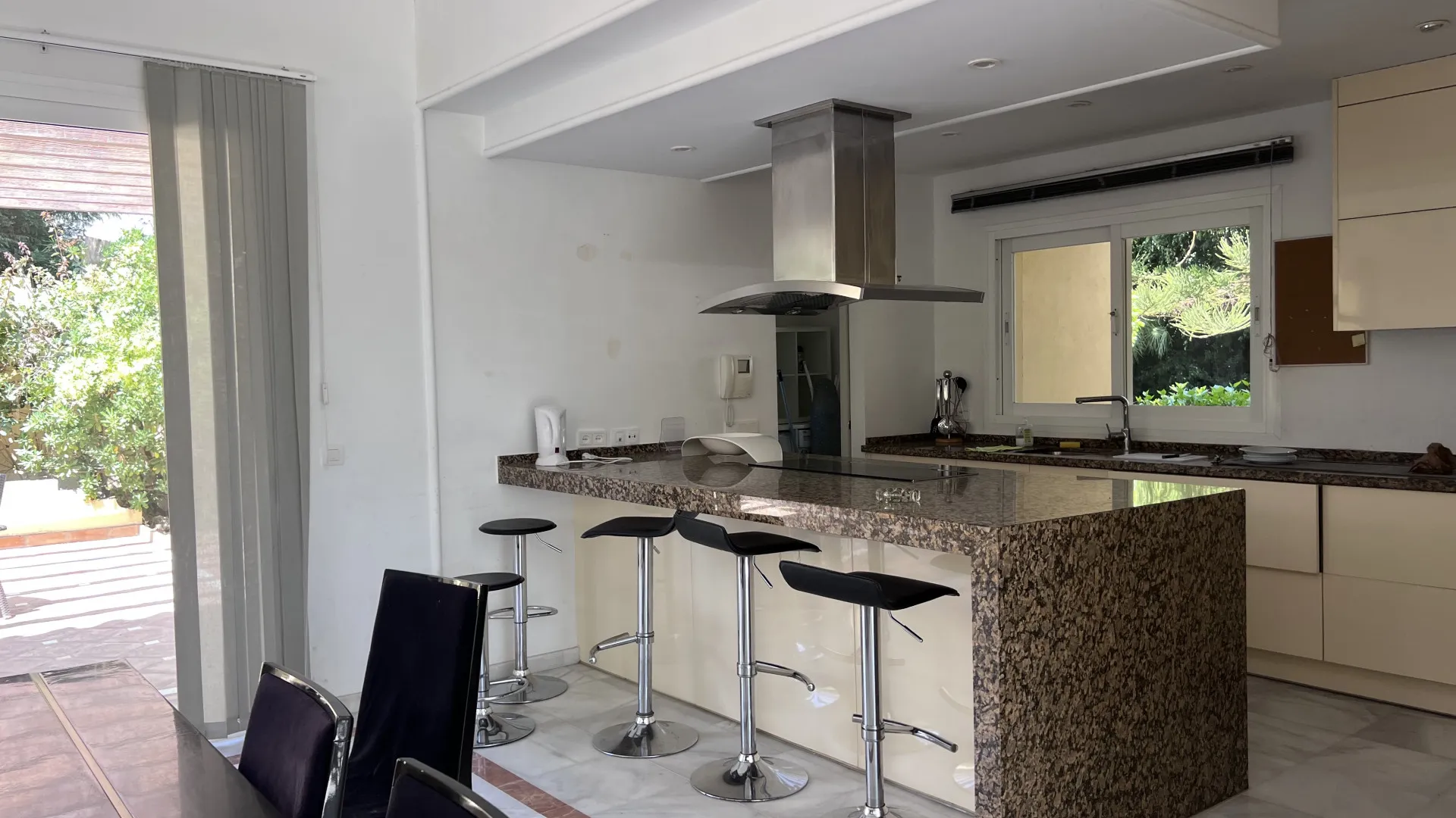 4 bedrooms villa in Bahia de Marbella for sale