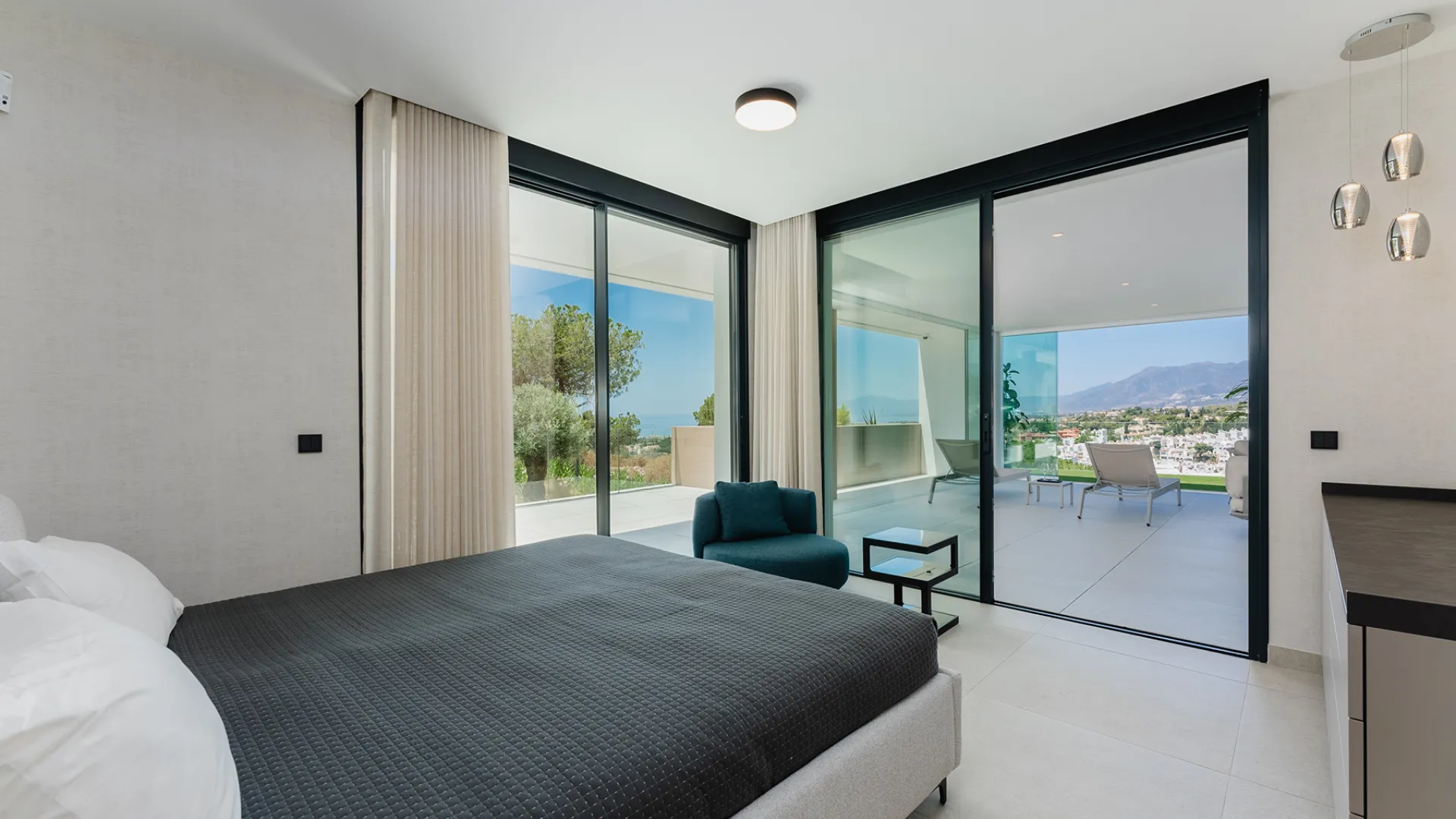 For sale apartment with 3 bedrooms in Cabopino