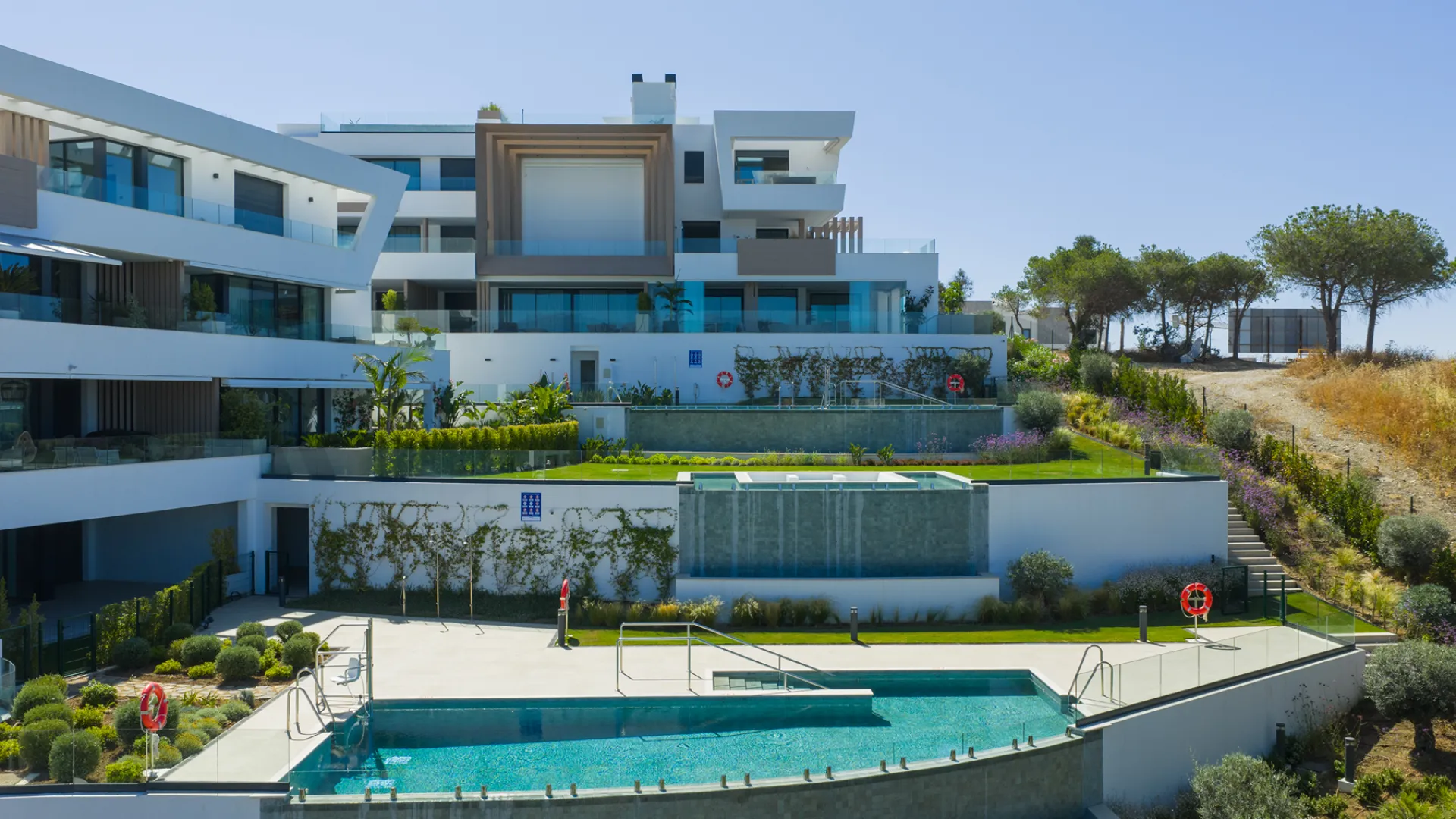 For sale apartment with 3 bedrooms in Cabopino