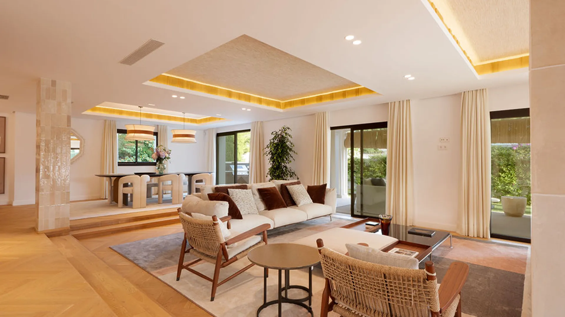Casasola 6 bedrooms villa for sale