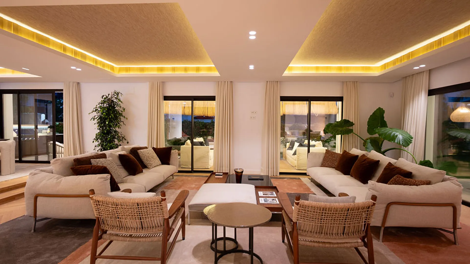 Casasola 6 bedrooms villa for sale