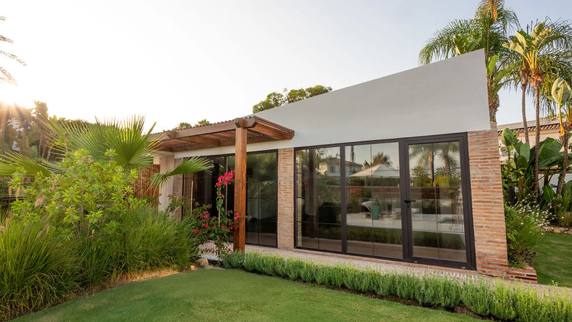 Casasola 6 bedrooms villa for sale