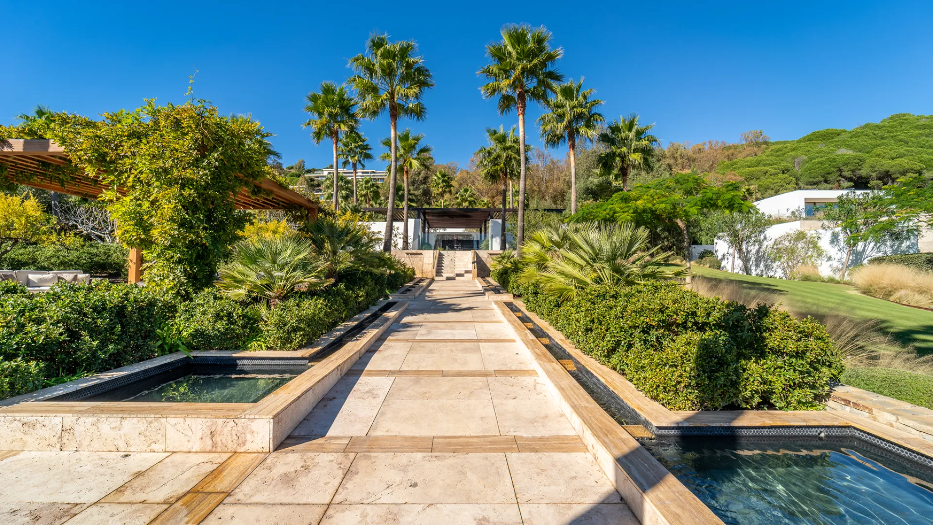 Villa en venta de 7 dormitorios en El Mirador