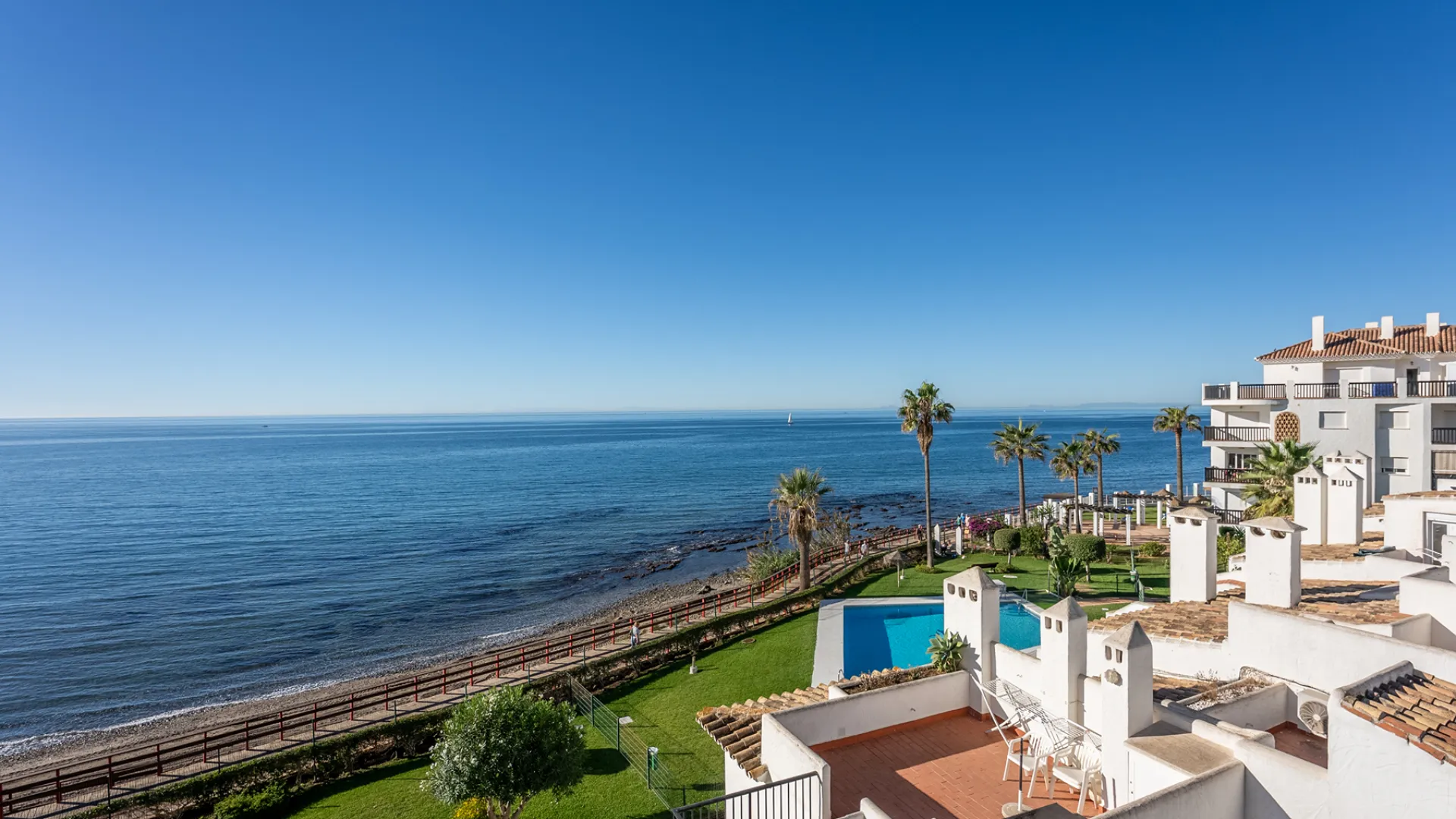 El Romeral de Calahonda 2 bedrooms penthouse for sale