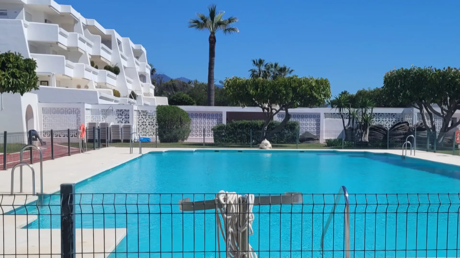For sale Guadalmina Baja apartment