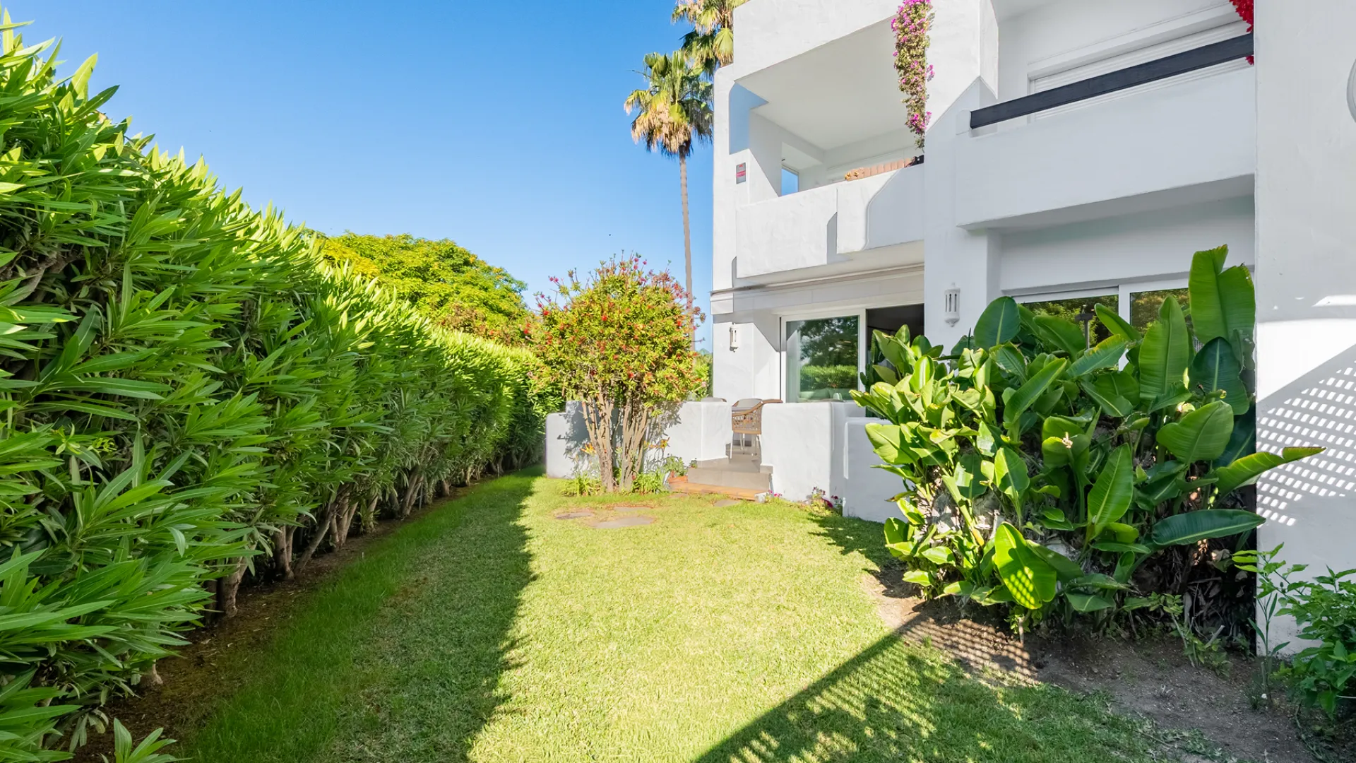 Apartment for sale in Alhambra del Mar with 4 bedrooms