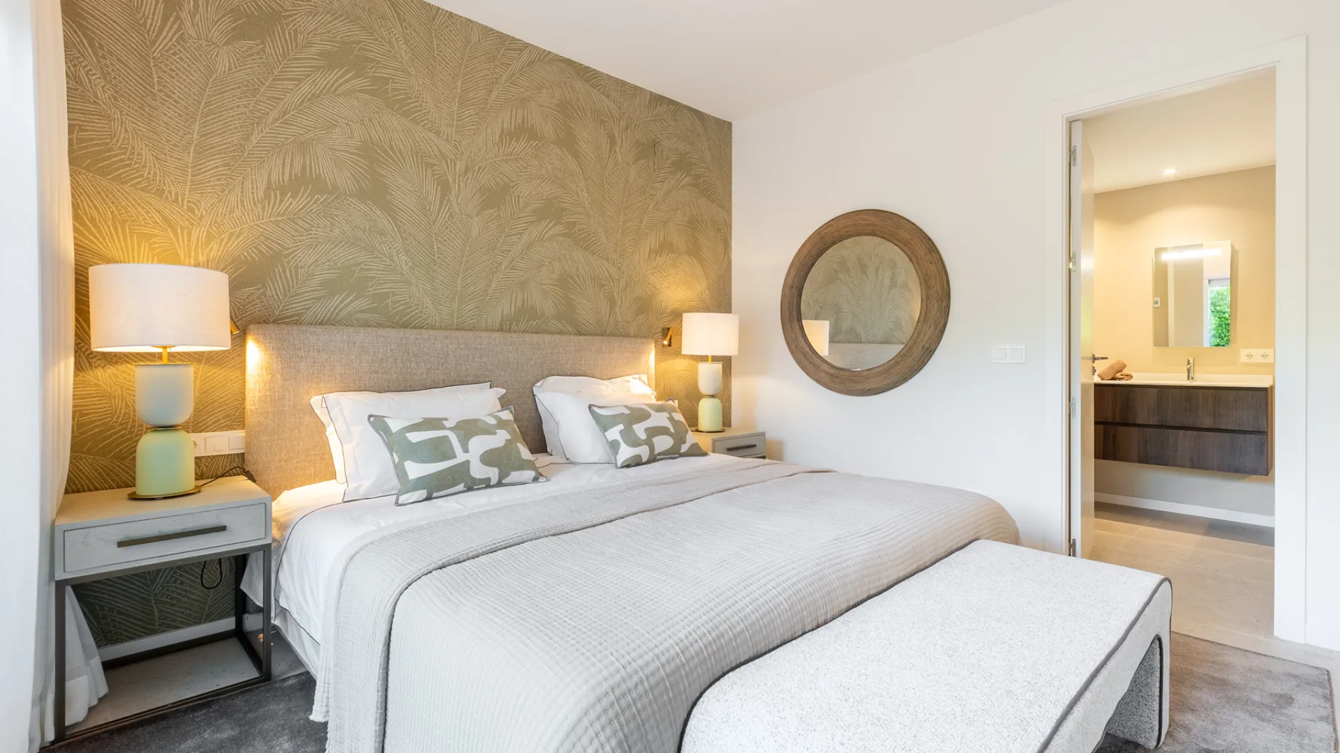Buy Alhambra del Mar apartment with 4 bedrooms
