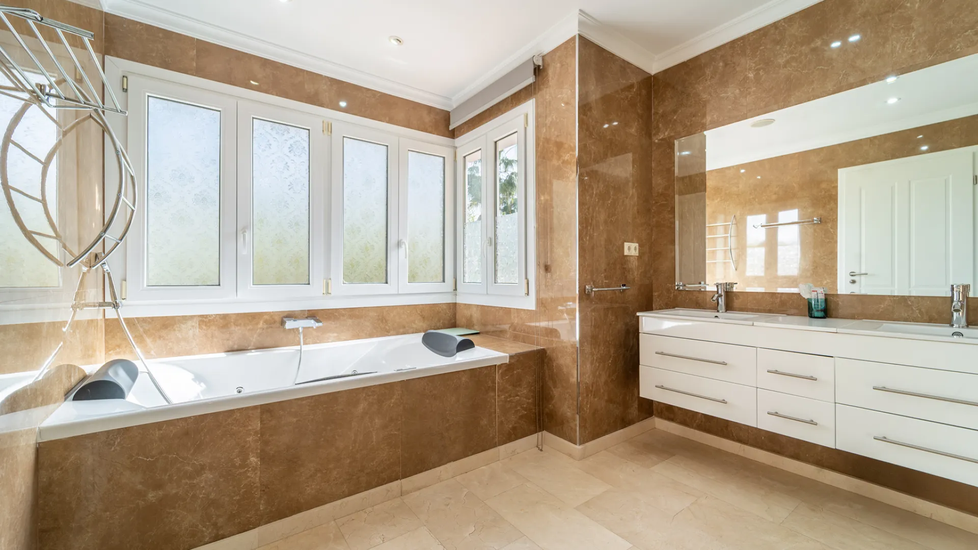 For sale La Panera villa with 5 bedrooms