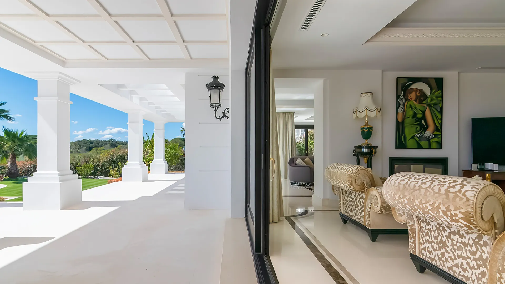 Villa con 5 dormitorios en venta en Zona L