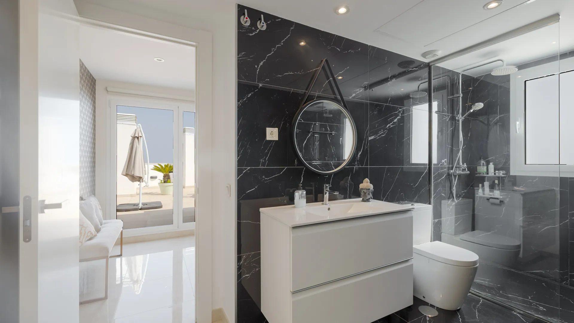 2 bedrooms Los Altos de los Monteros penthouse for sale