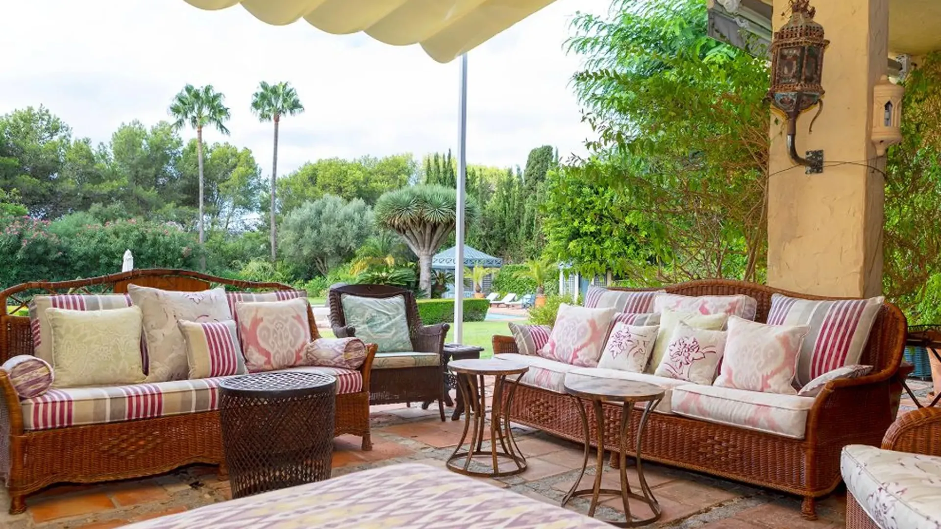 For sale villa in Zona E with 9 bedrooms