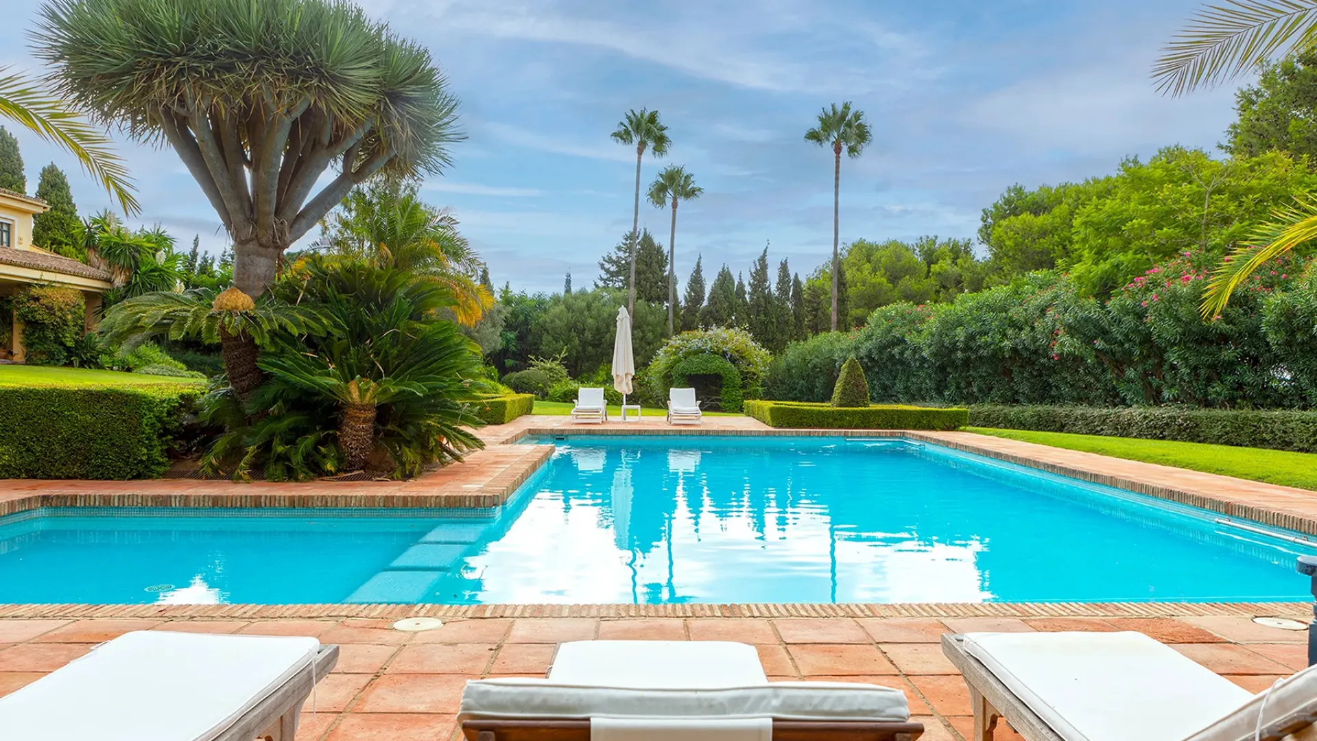 For sale villa in Zona E with 9 bedrooms