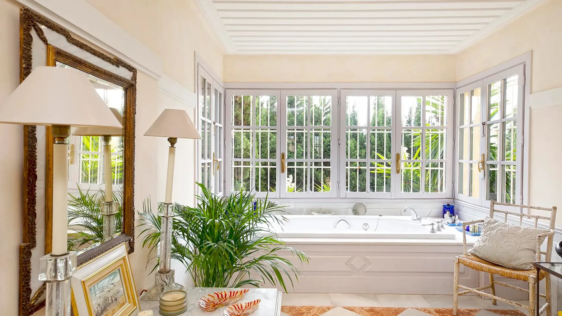 For sale villa in Zona E with 9 bedrooms