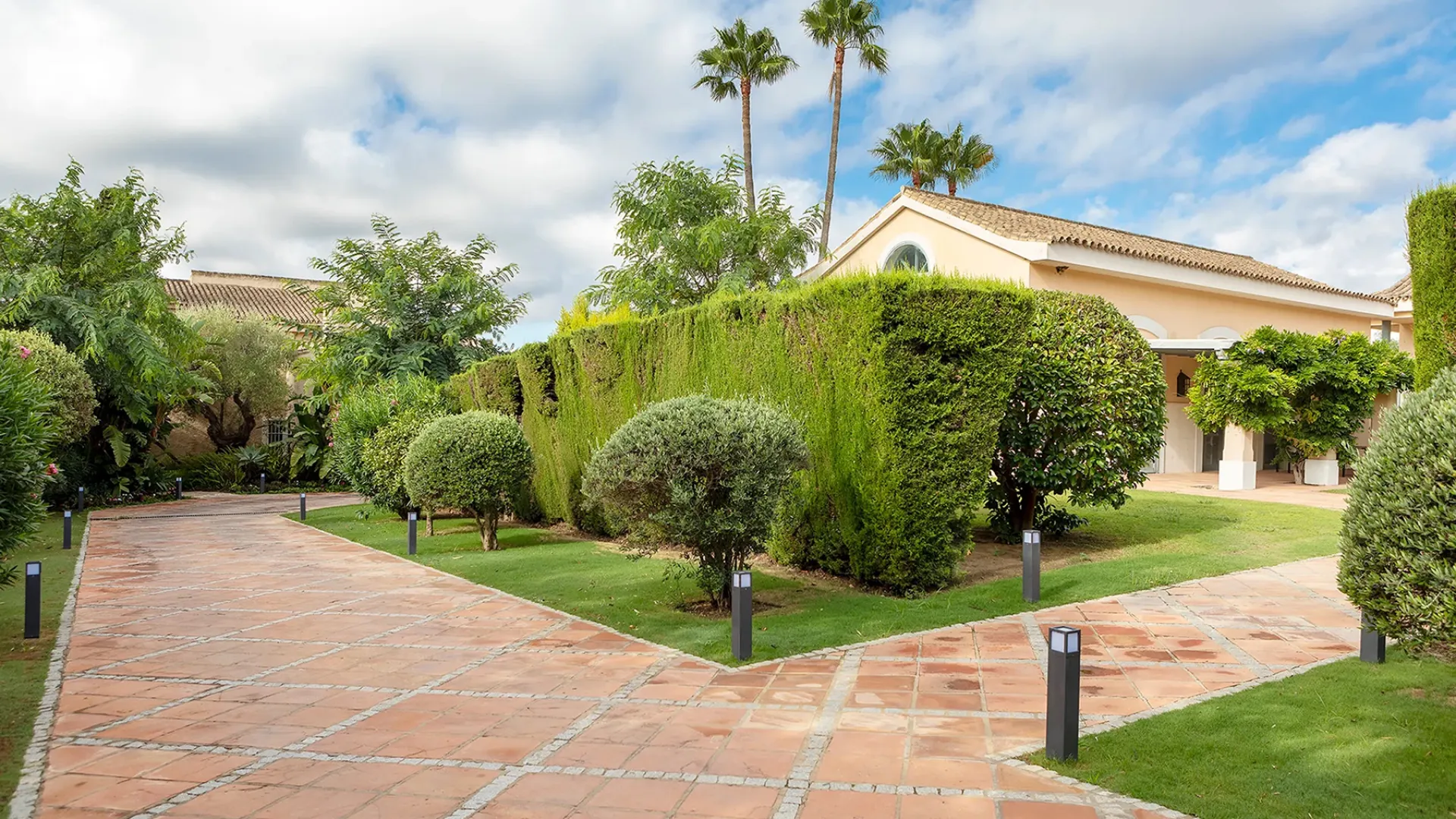 For sale villa in Zona E with 9 bedrooms