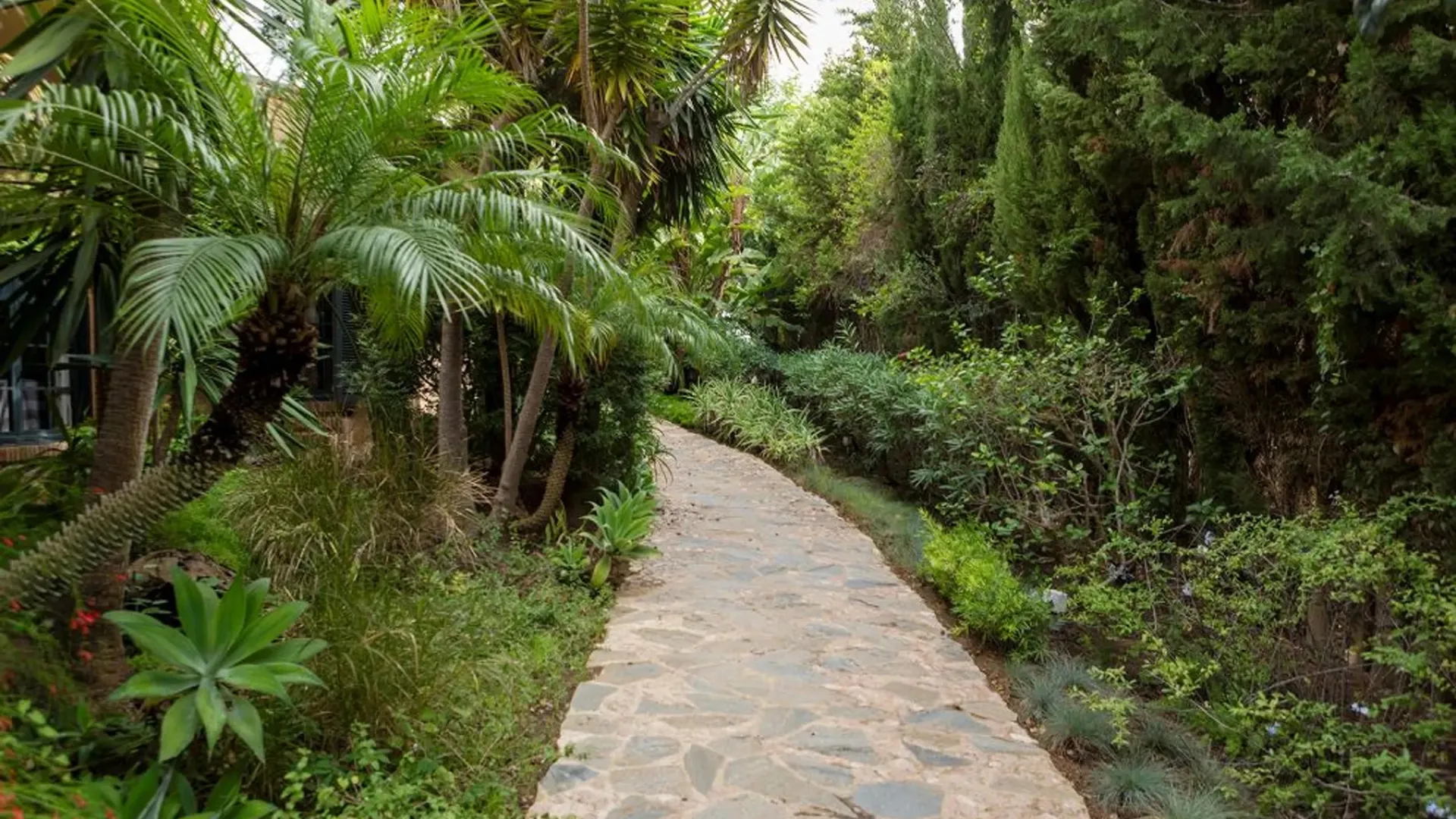 For sale villa in Zona E with 9 bedrooms