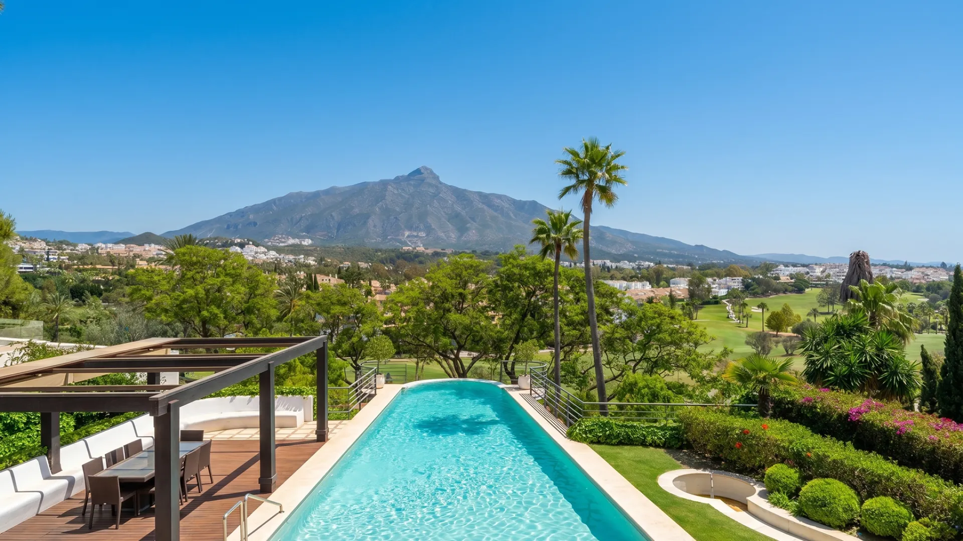 3 bedrooms villa in Las Brisas del Golf for sale