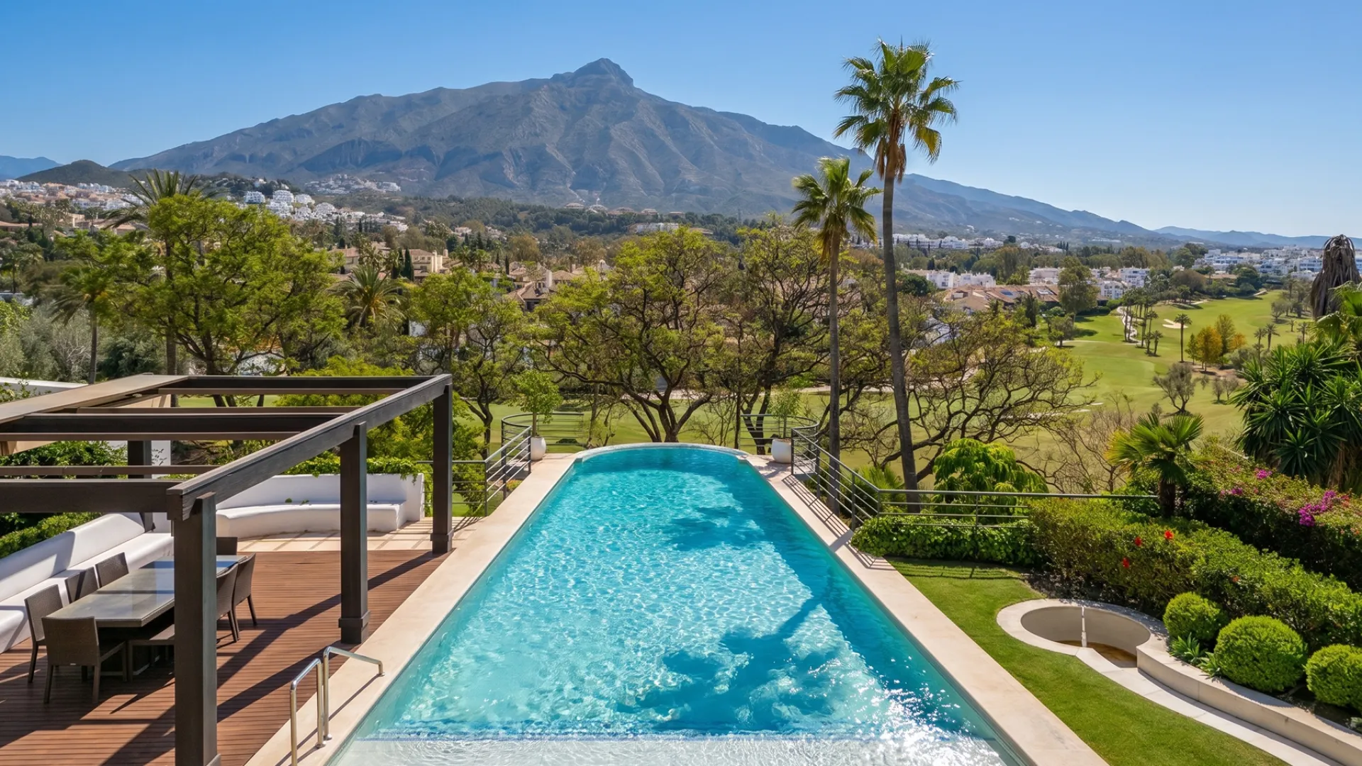 3 bedrooms villa in Las Brisas del Golf for sale