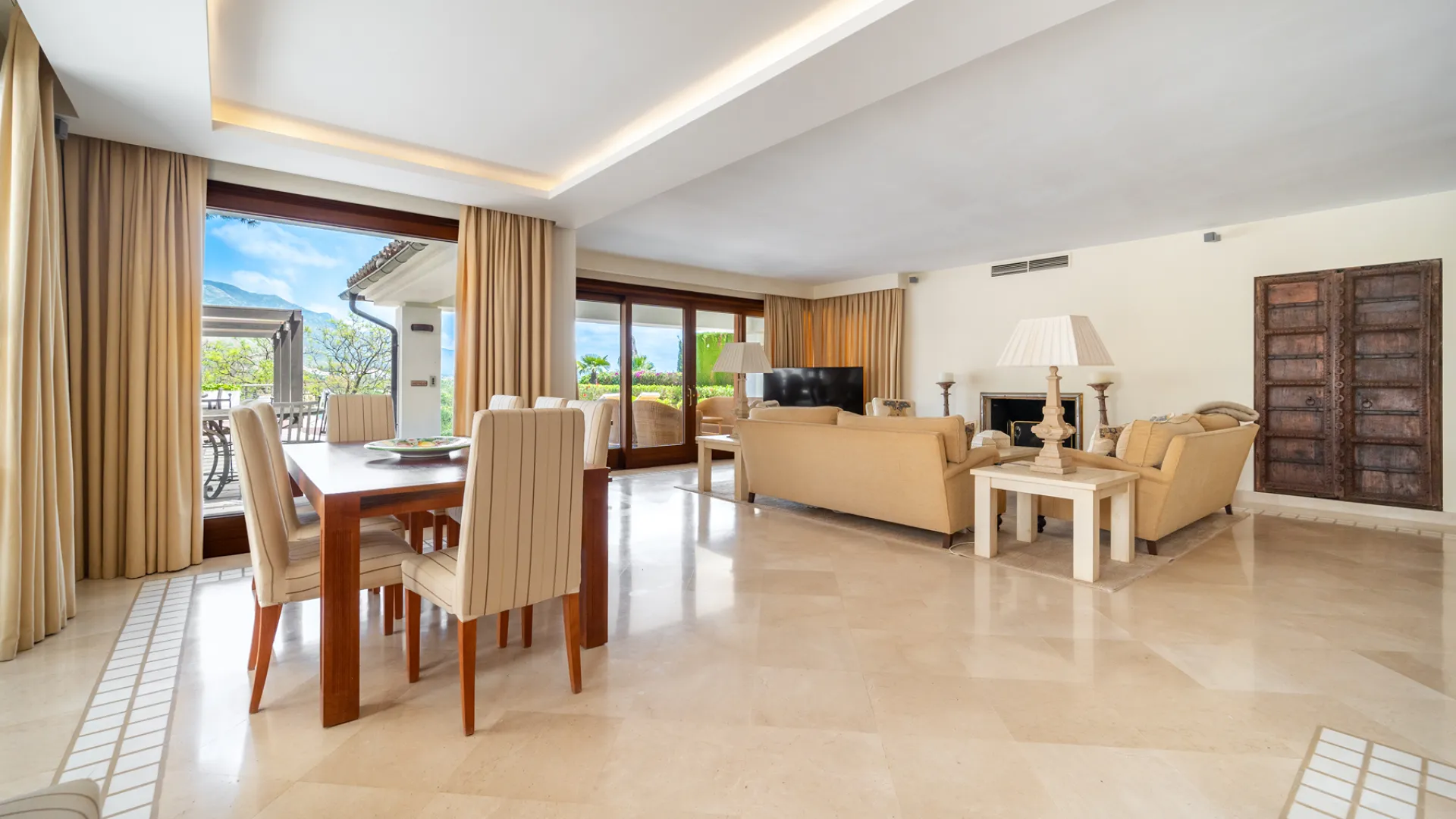 3 bedrooms villa in Las Brisas del Golf for sale