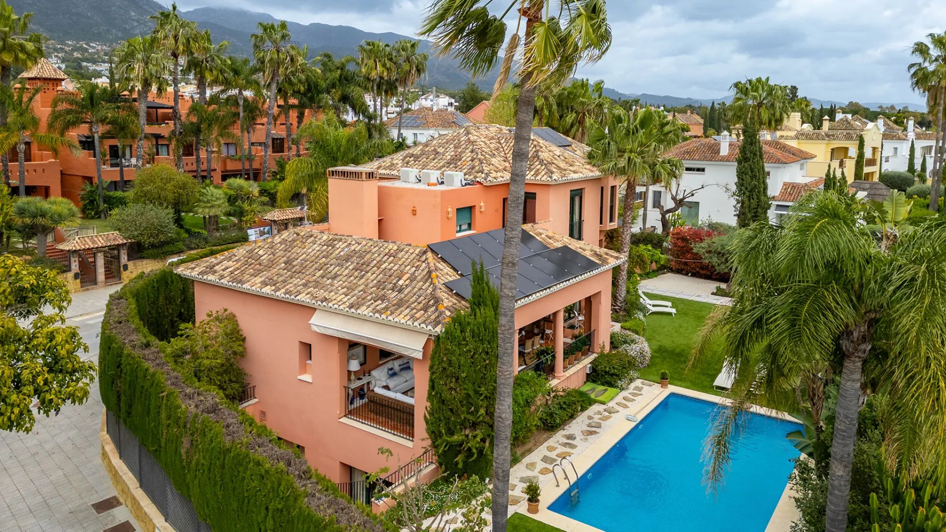 Villas de Vasari, villa en venta con 5 dormitorios