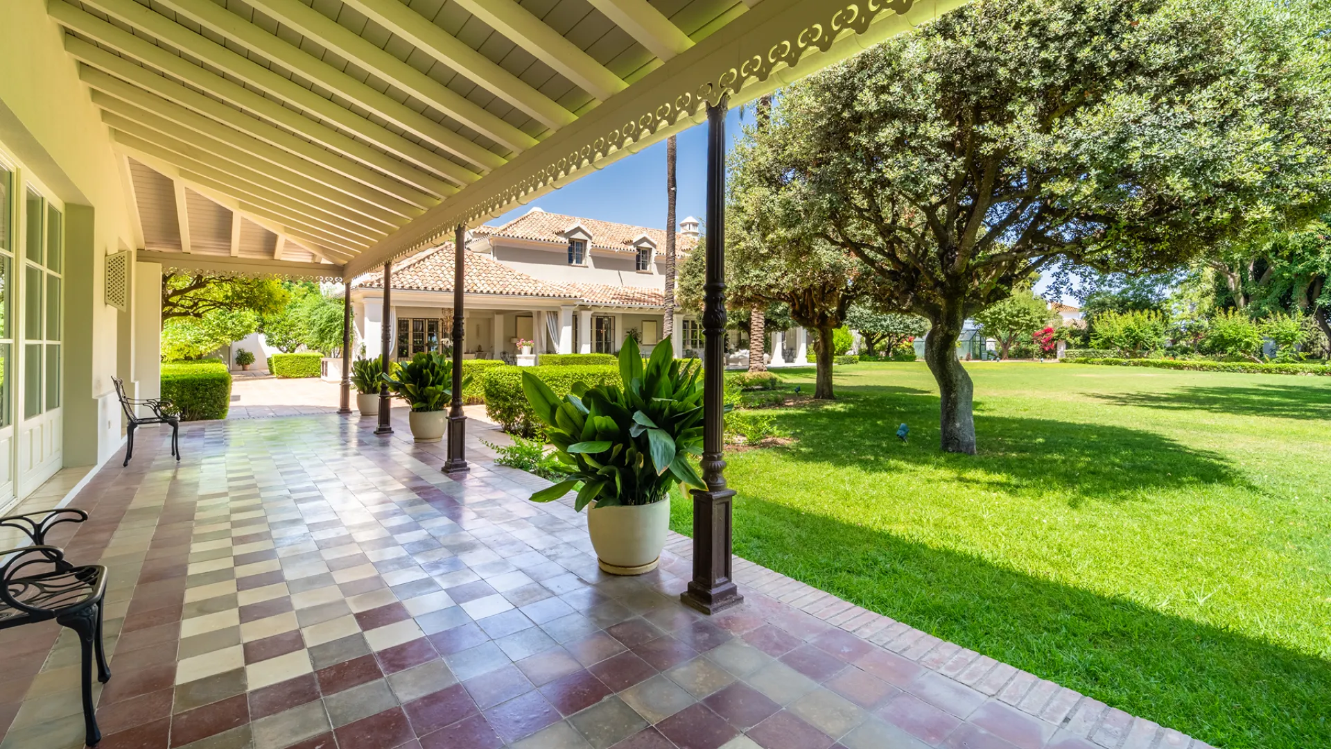 El Vicario villa for sale