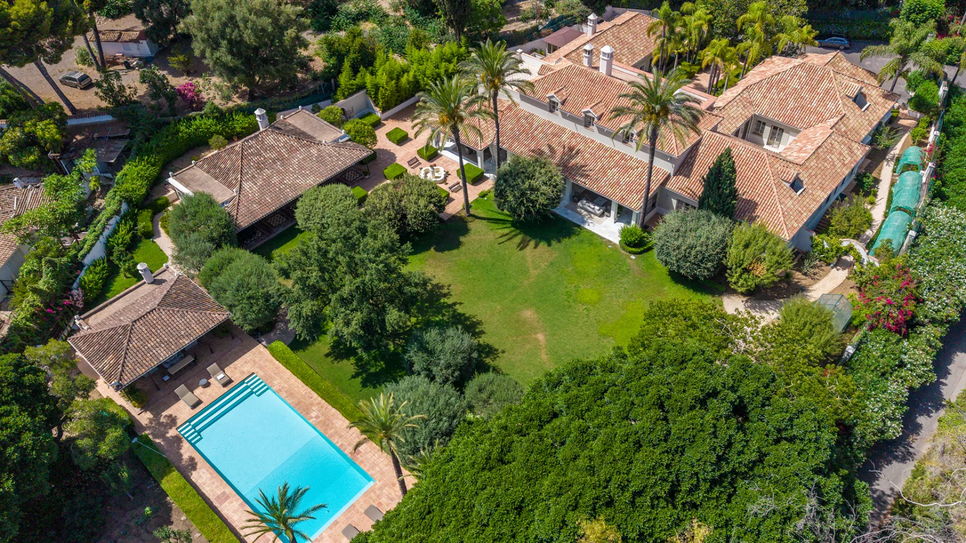 El Vicario villa for sale