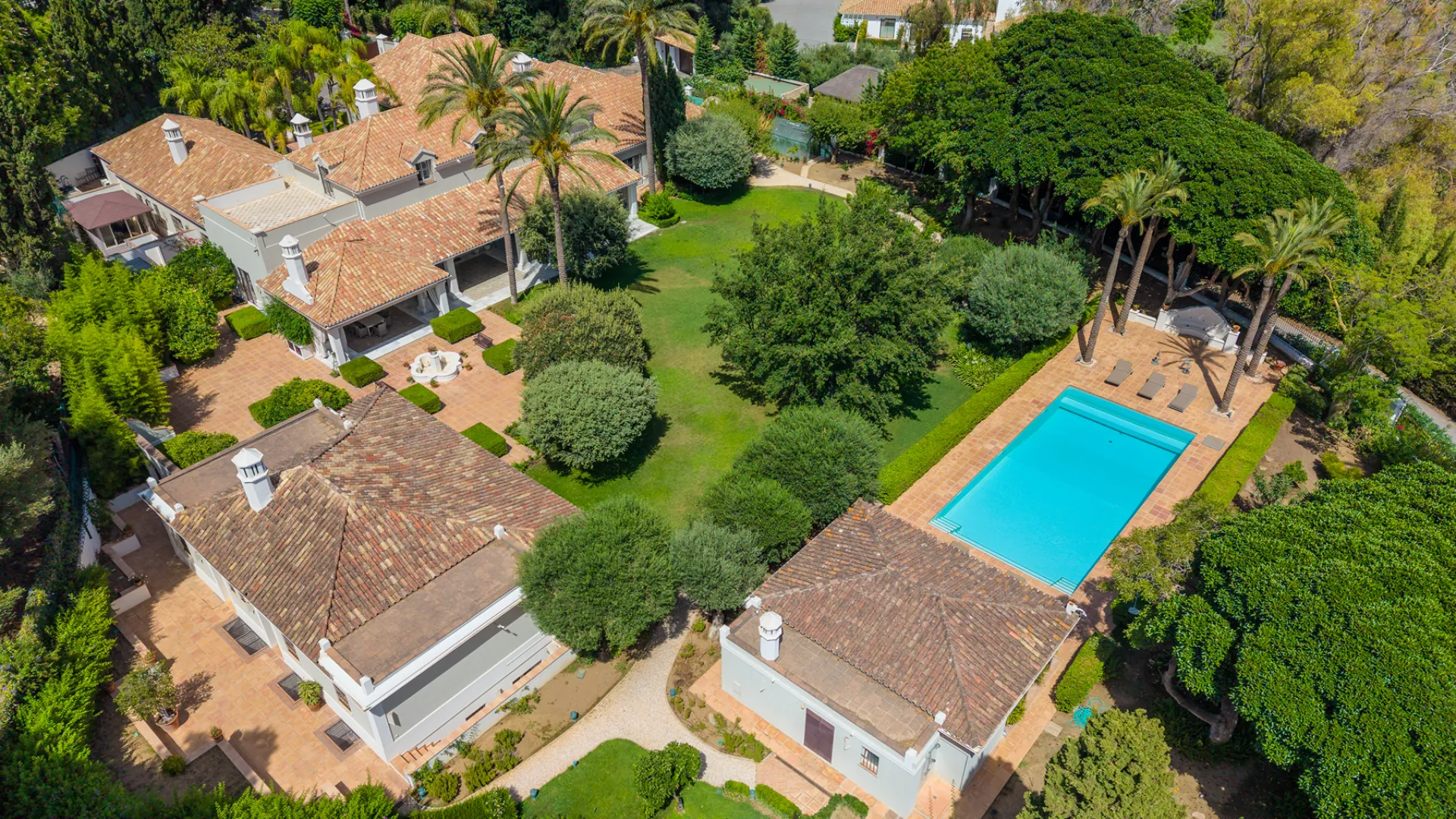 El Vicario villa for sale