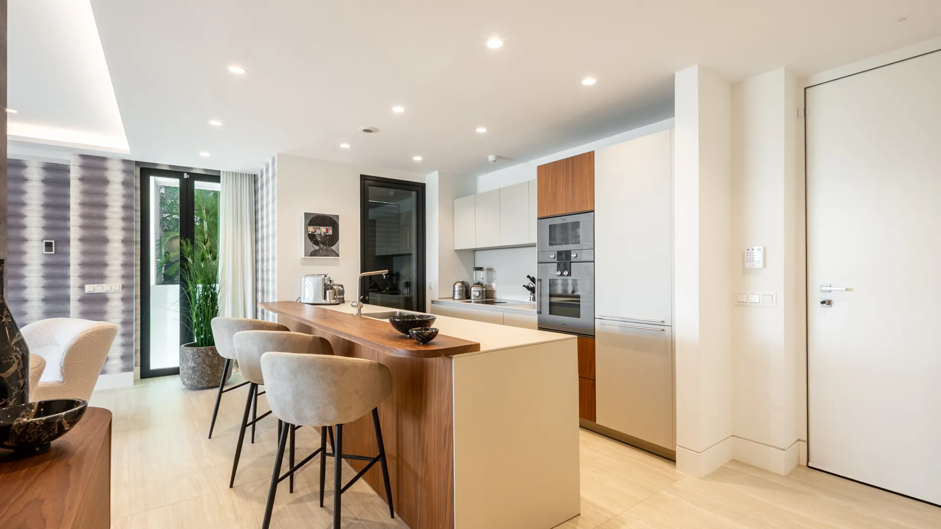 2 bedrooms apartment for sale in Bahia Azul