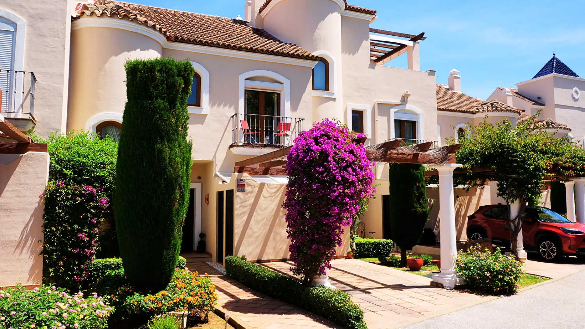 Paraiso Hills semi detached house for sale
