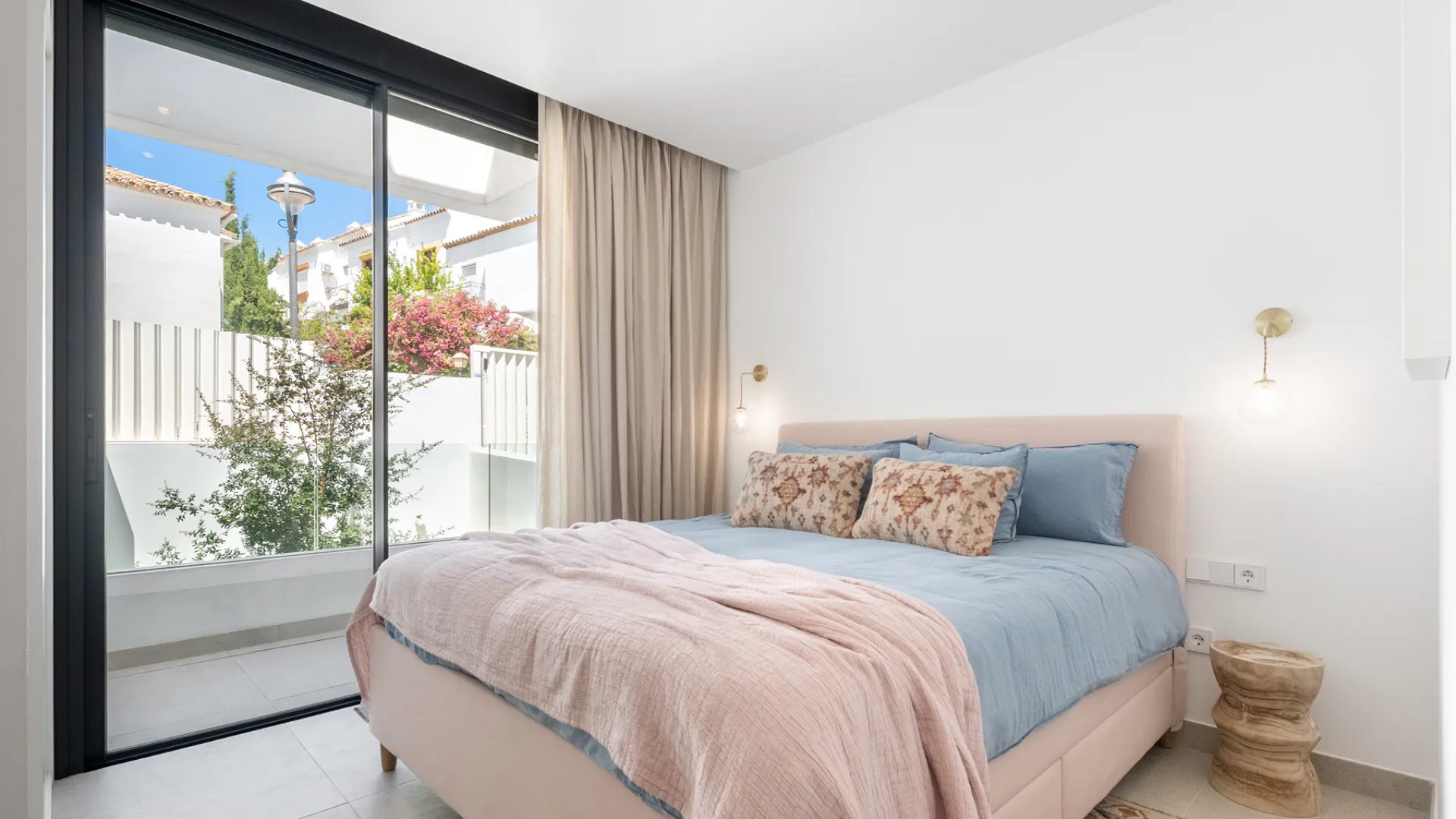 For sale apartment with 3 bedrooms in The Cape