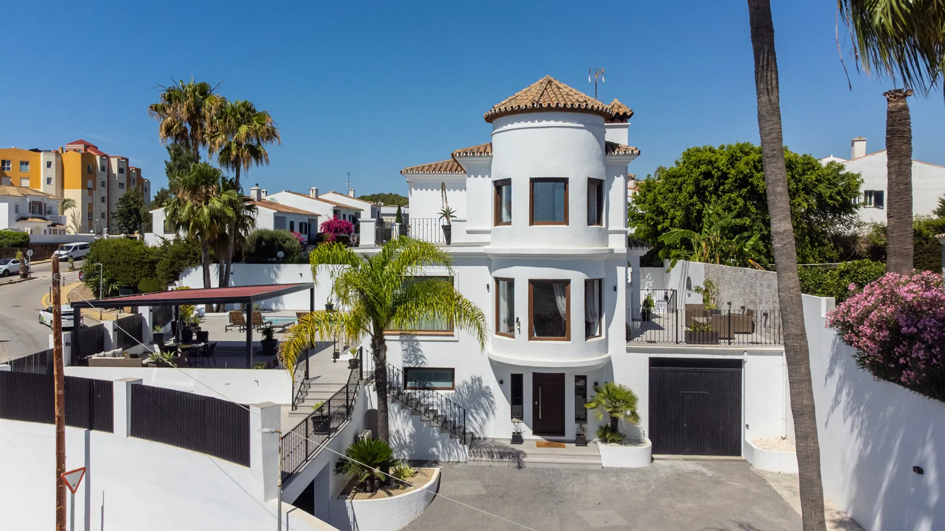 Monte Biarritz villa for sale