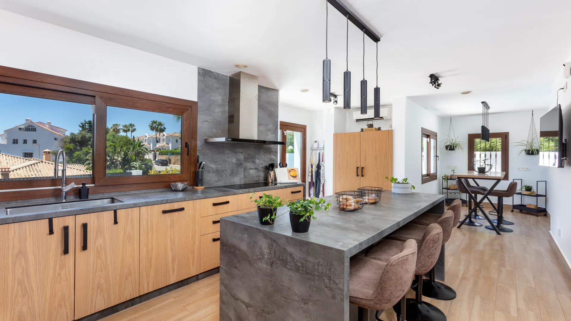 Monte Biarritz villa for sale