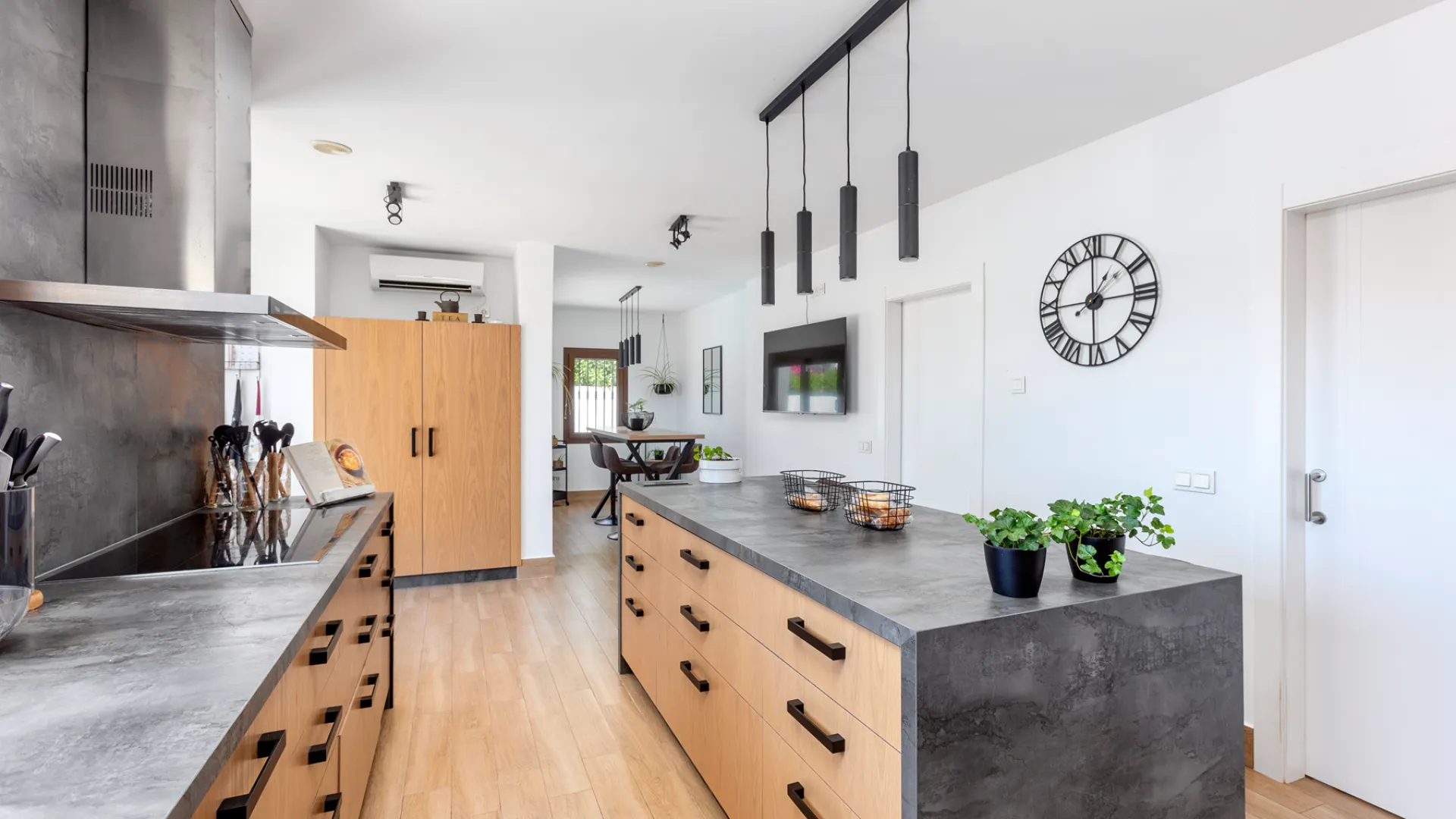 Monte Biarritz villa for sale