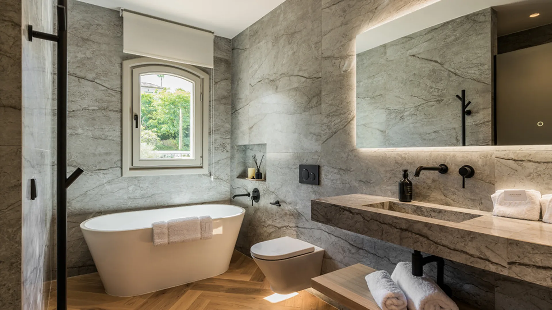 Buy Zona G 6 bedrooms villa